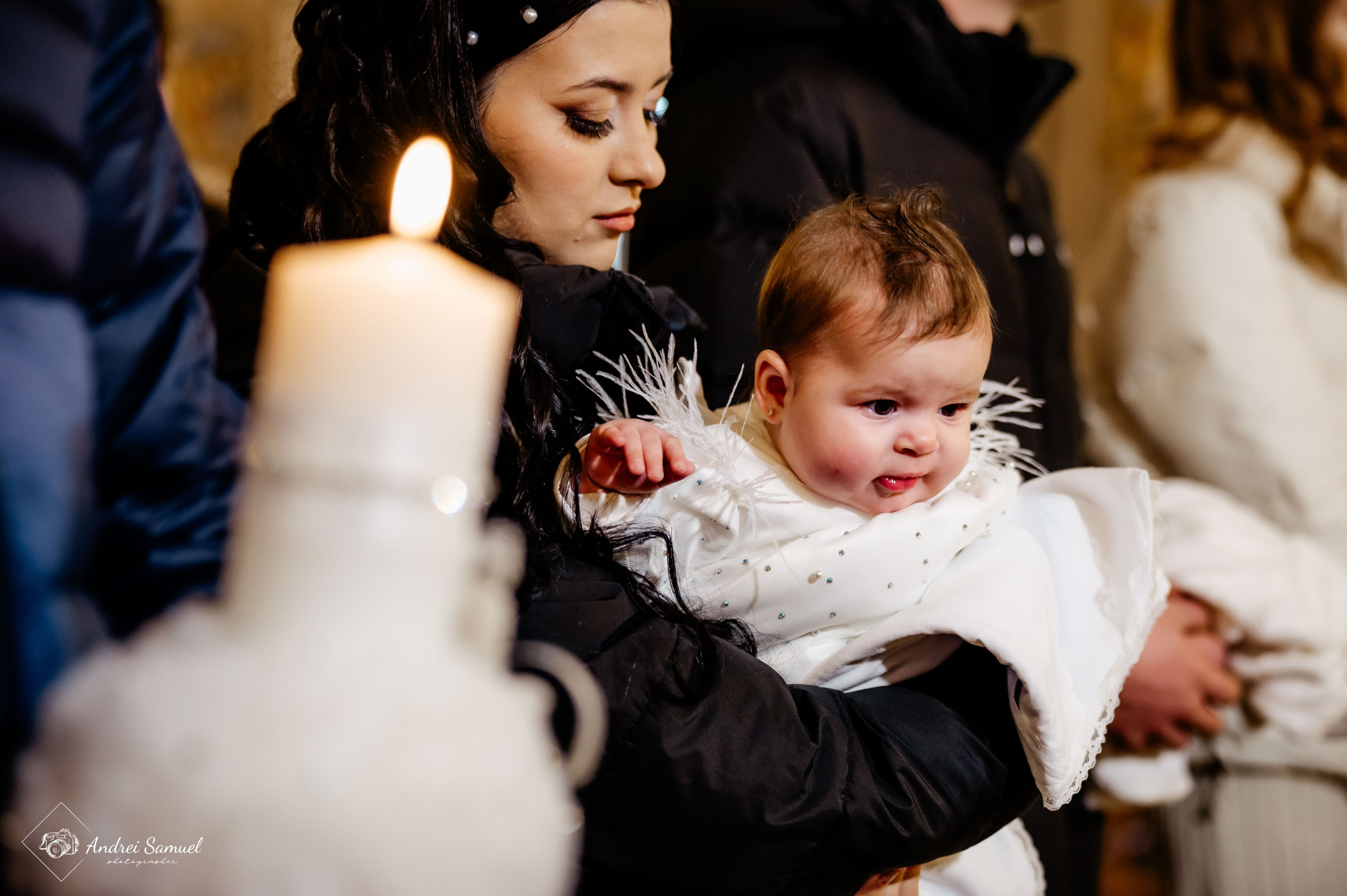 Jessica Maria. Andrei Samuel – Fotograf București | Evenimente, Studio, Imobiliare, Produs