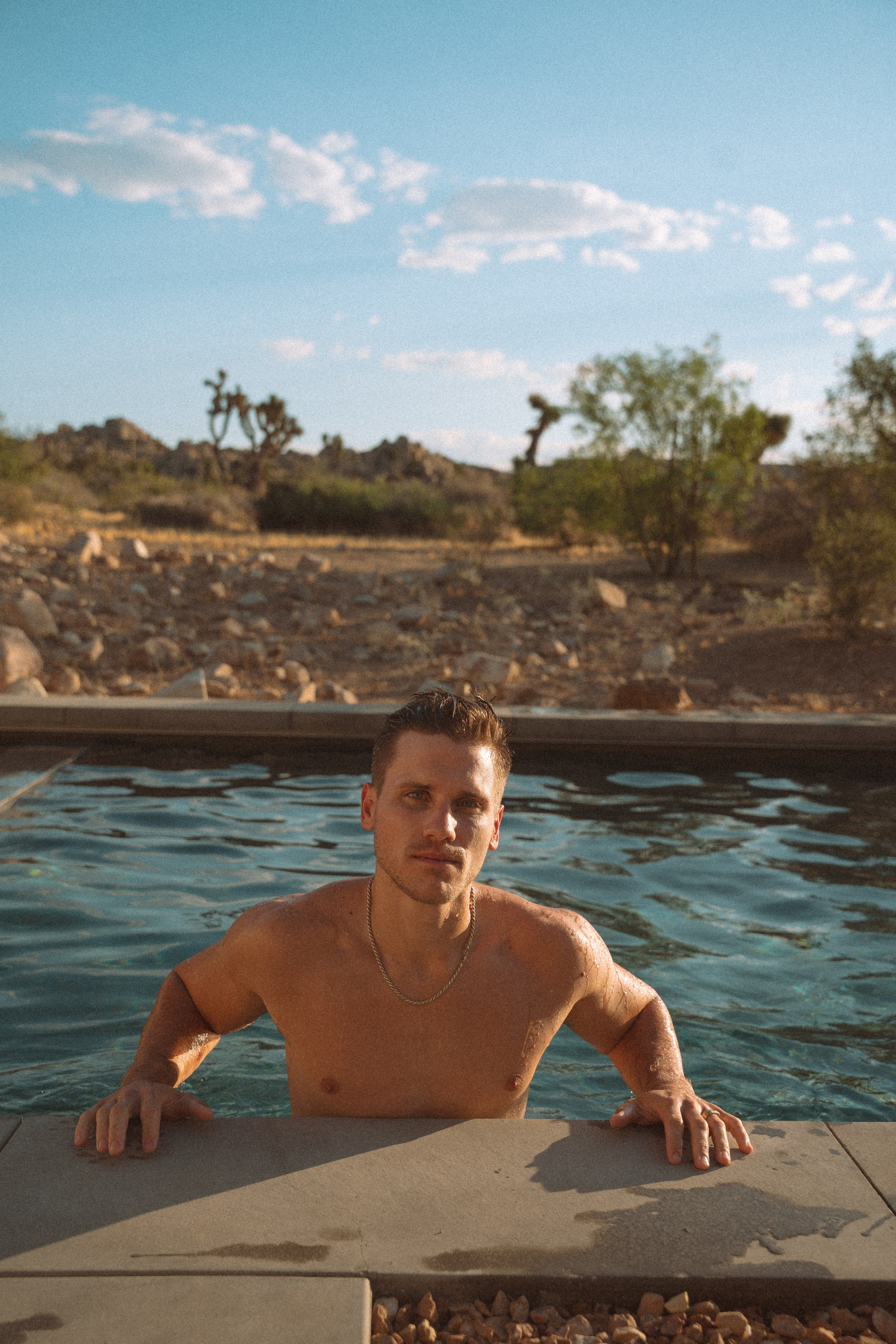 Joshua Tree wedding. Joshua tree elopement. Wedding for 2. Wedding photographer Joshua Tree. Elopement photographer in Joshua Tree. Couples photographer in Joshua Tree. Elopement in Joshua Tree