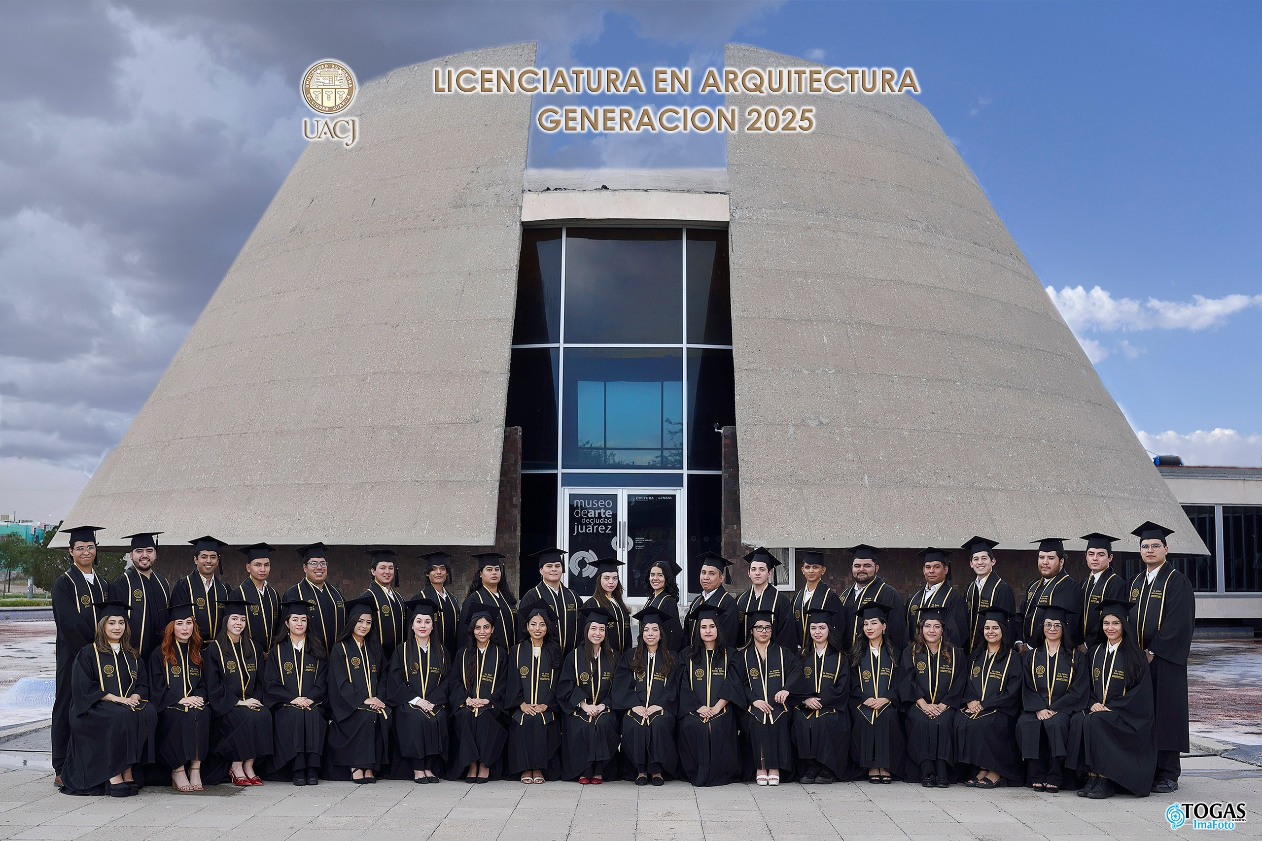 Fotos Grupales de la UACJ. TOGAS IMAFOTO