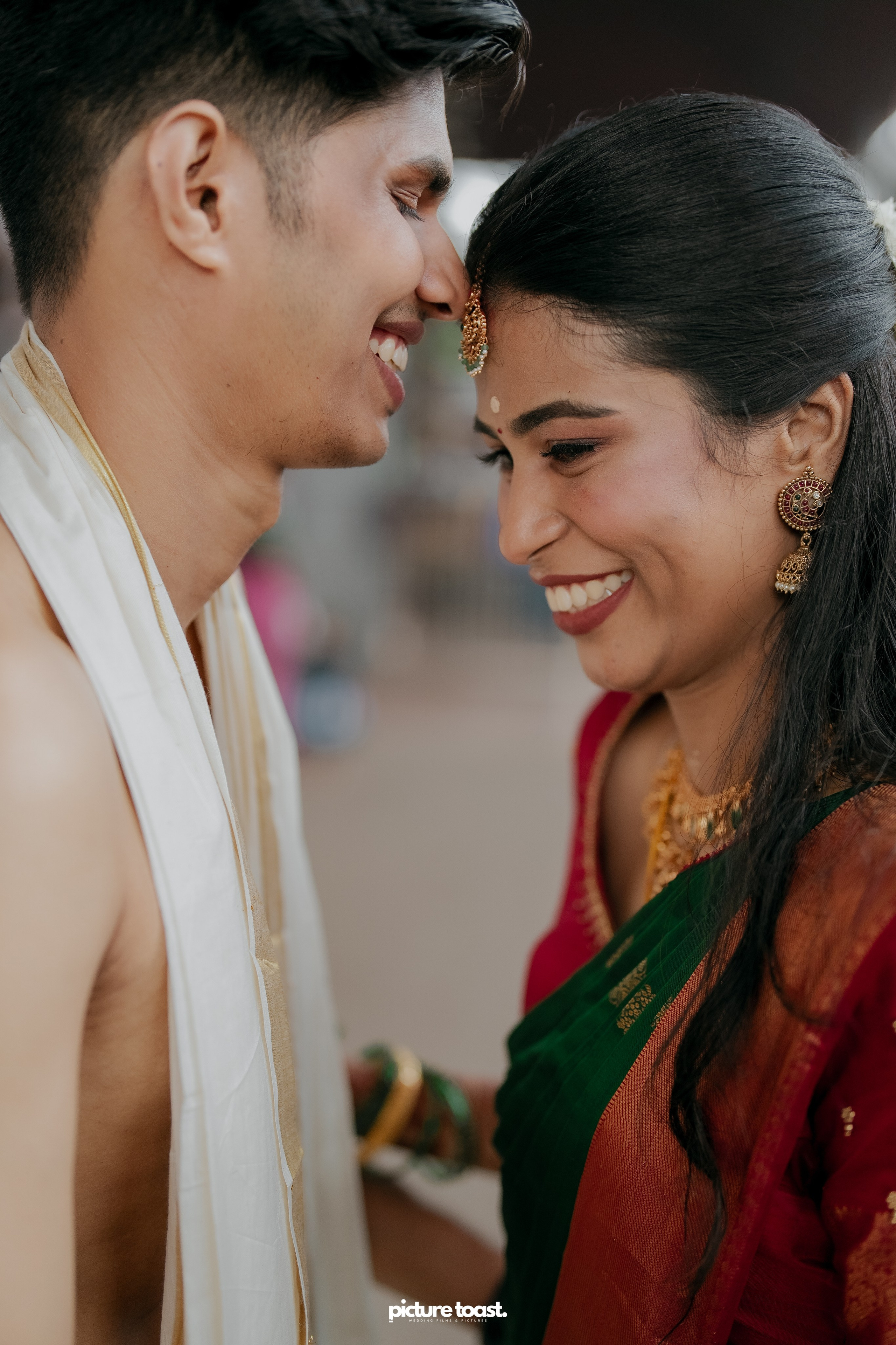 Guruvayur Wedding Ft. Athira & Abilash. Fine art Wedding Photographers in India & Canada