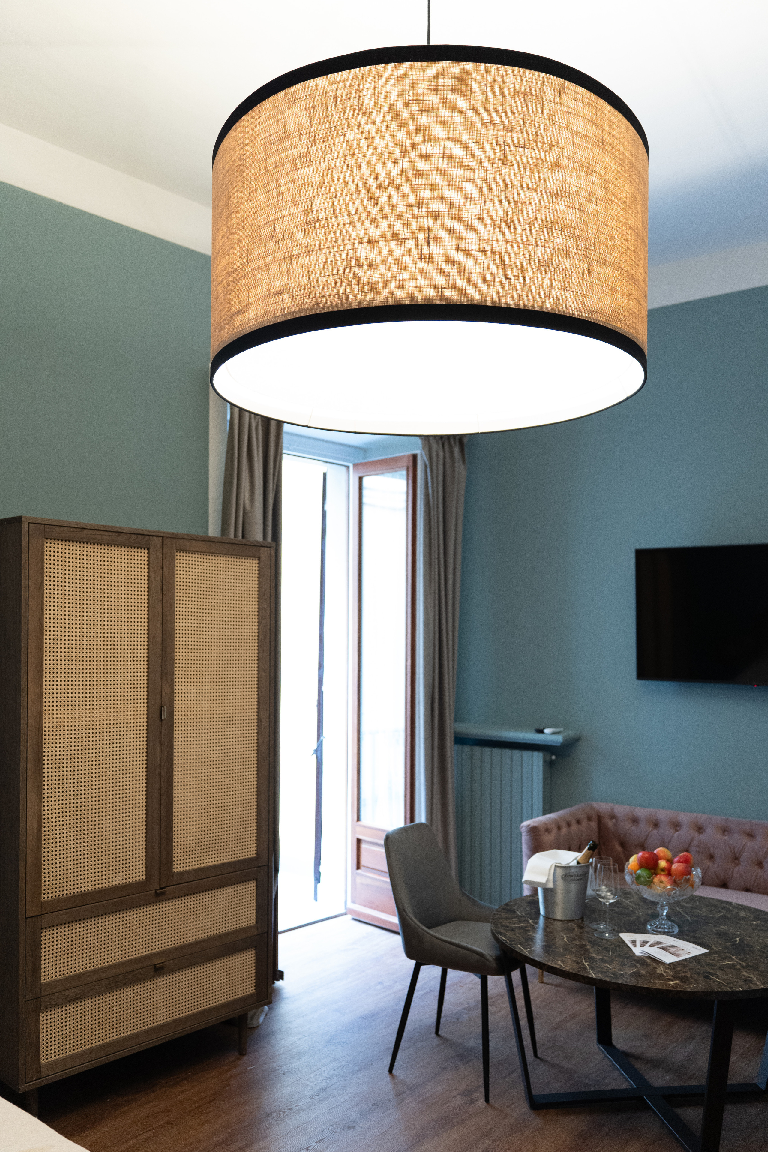 Appartamenti «Caffè delle Rose». PHOTOGRAPHER IN ITALY