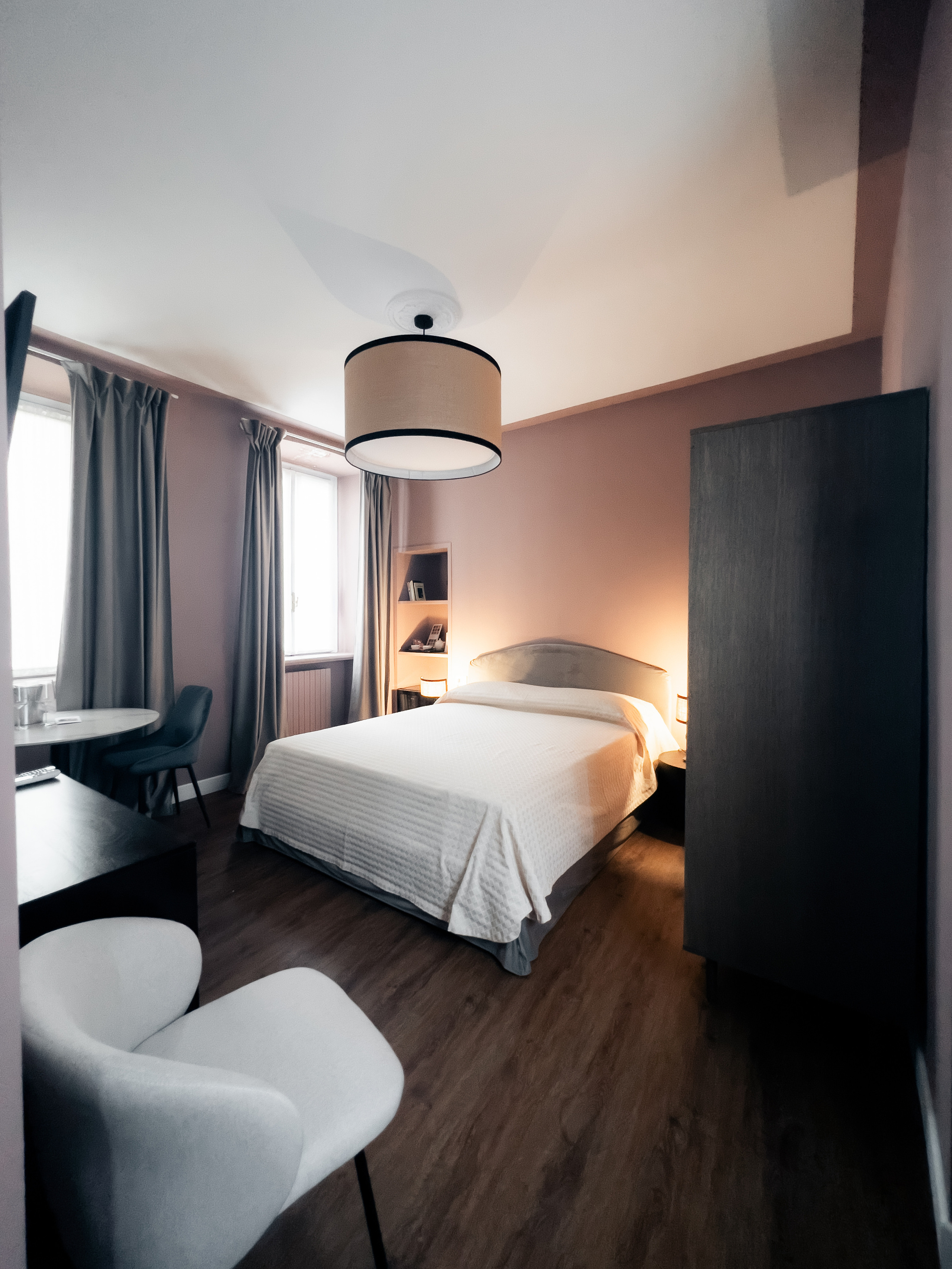 Appartamenti «Caffè delle Rose». PHOTOGRAPHER IN ITALY