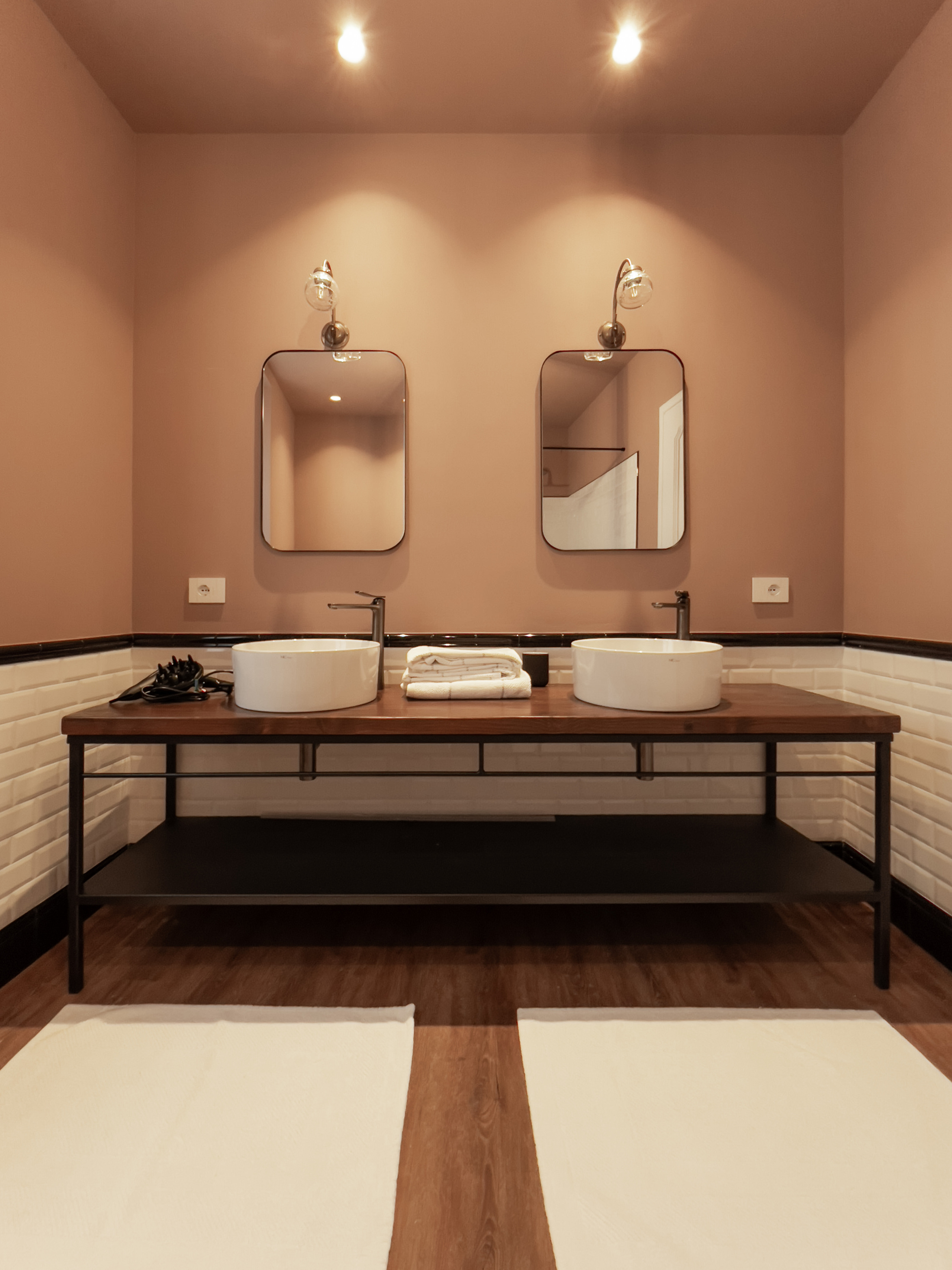 Appartamenti «Caffè delle Rose». PHOTOGRAPHER IN ITALY