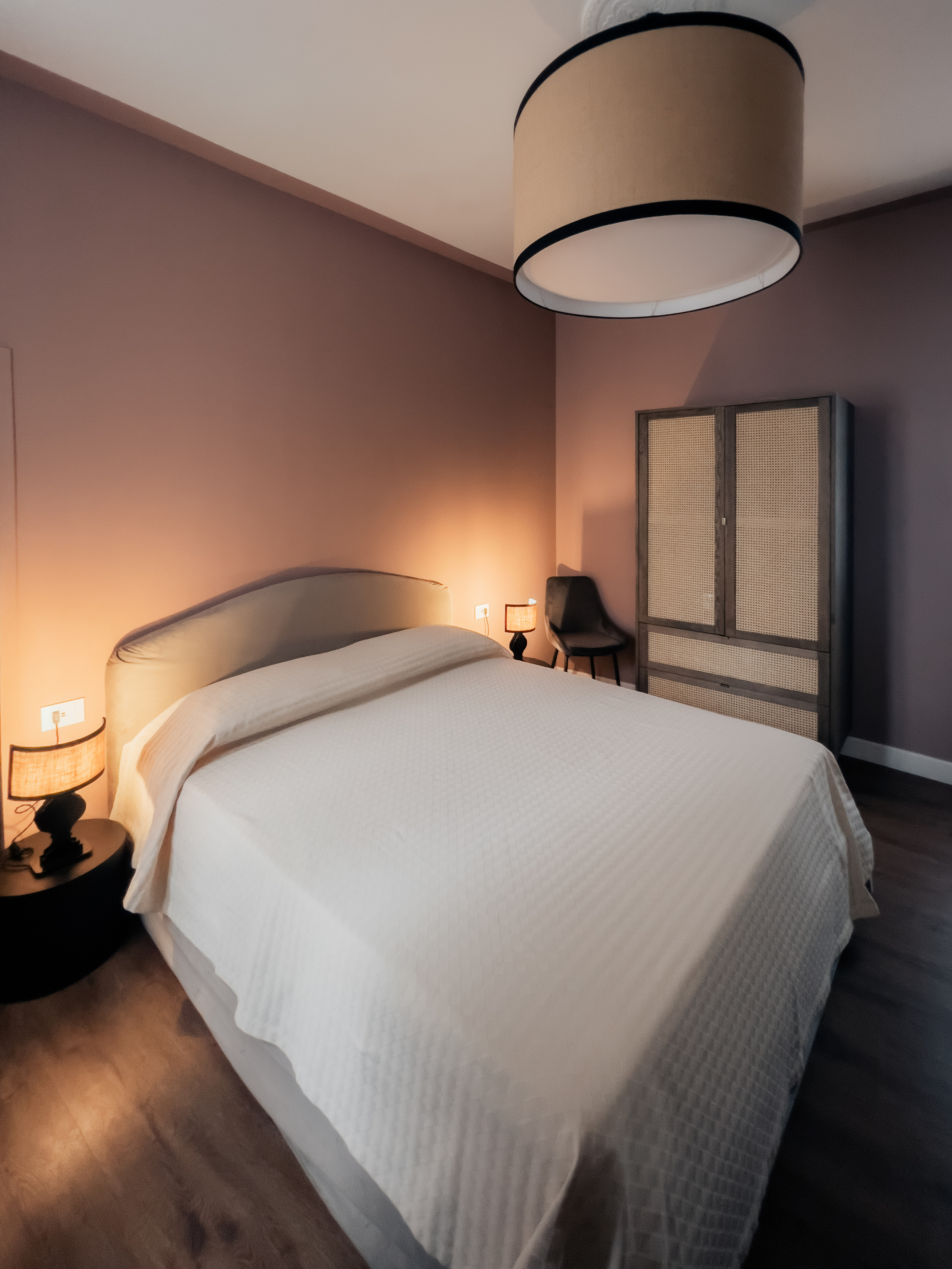 Appartamenti «Caffè delle Rose». PHOTOGRAPHER IN ITALY