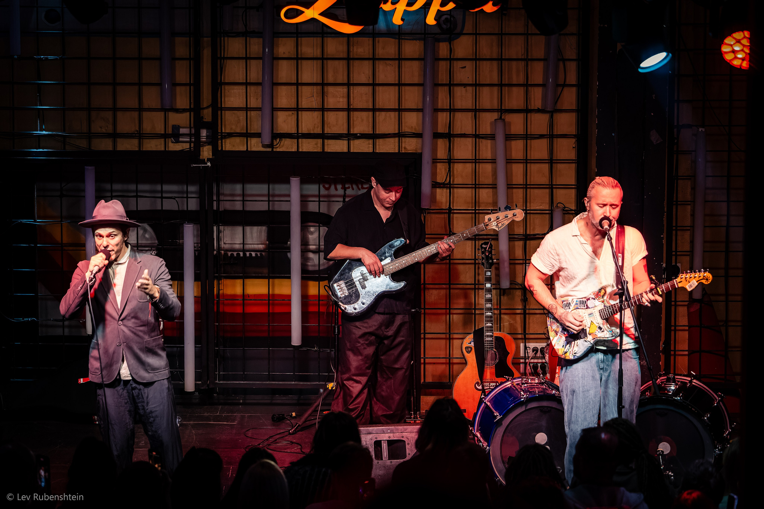 5’Nizza 09.12.2024. Concert and Event photographer in Belgrade, Serbia