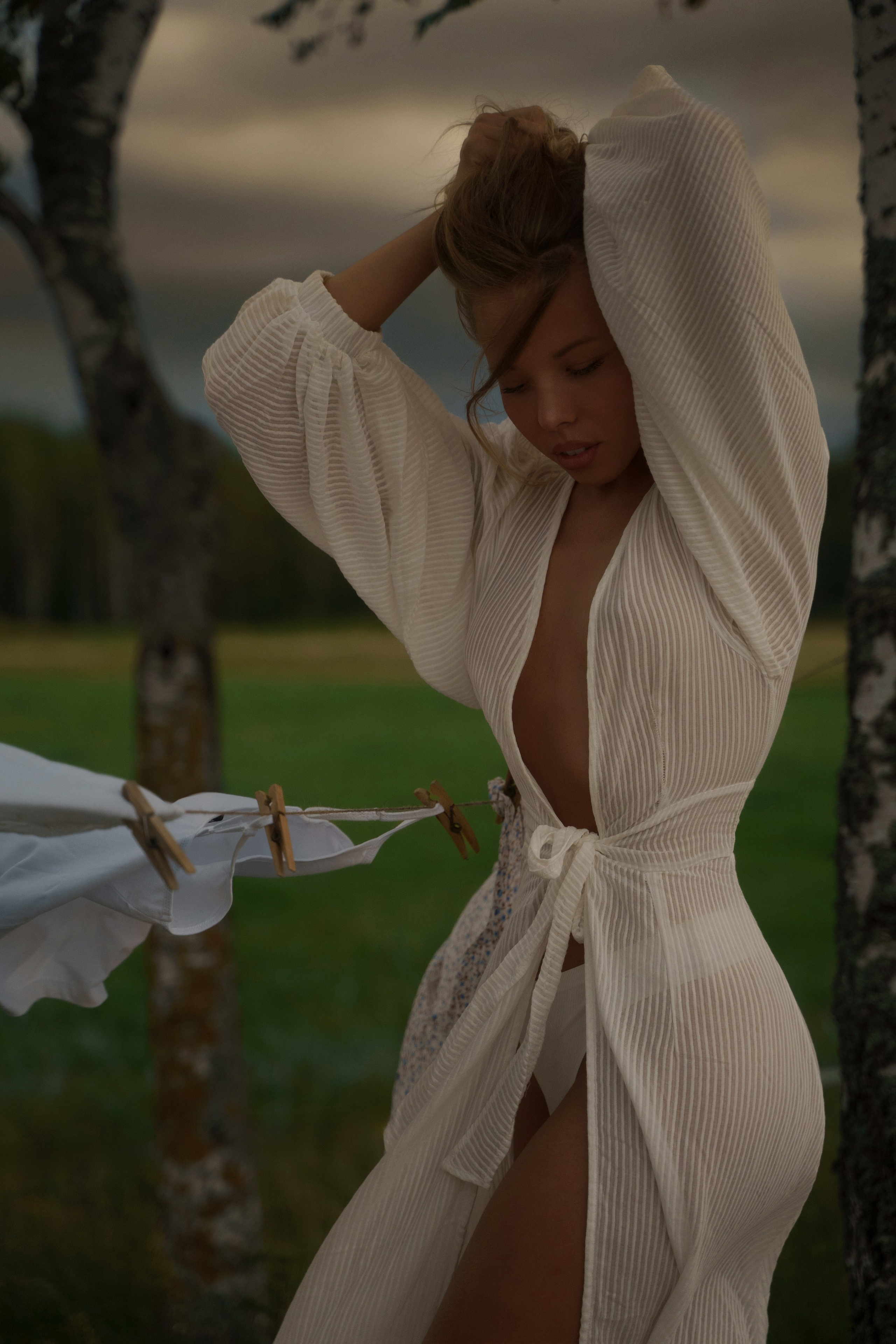 Storm, linen and milk