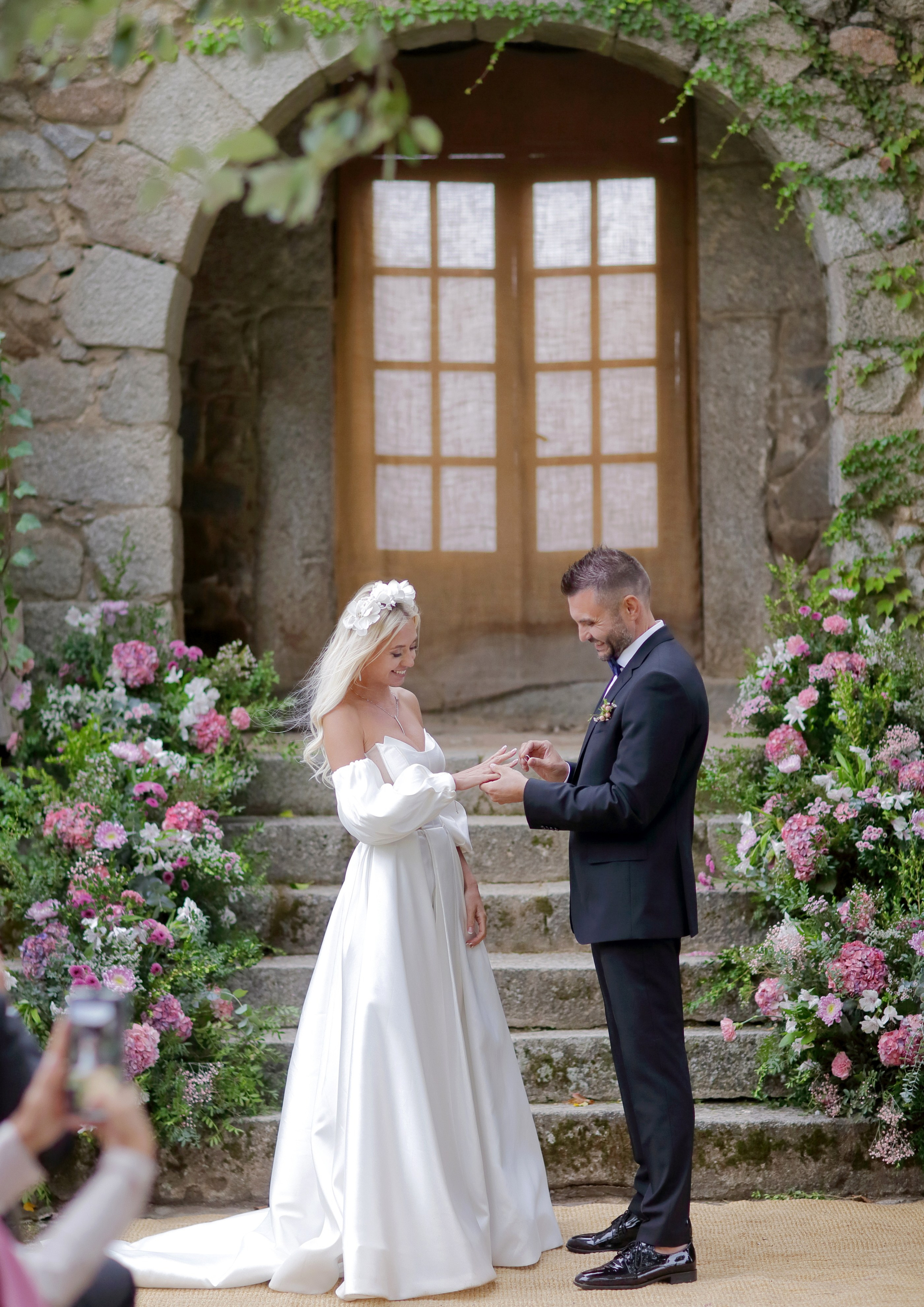 Madrid. Finca El Gasco. Luxury wedding, portrait, family photographer over Europe