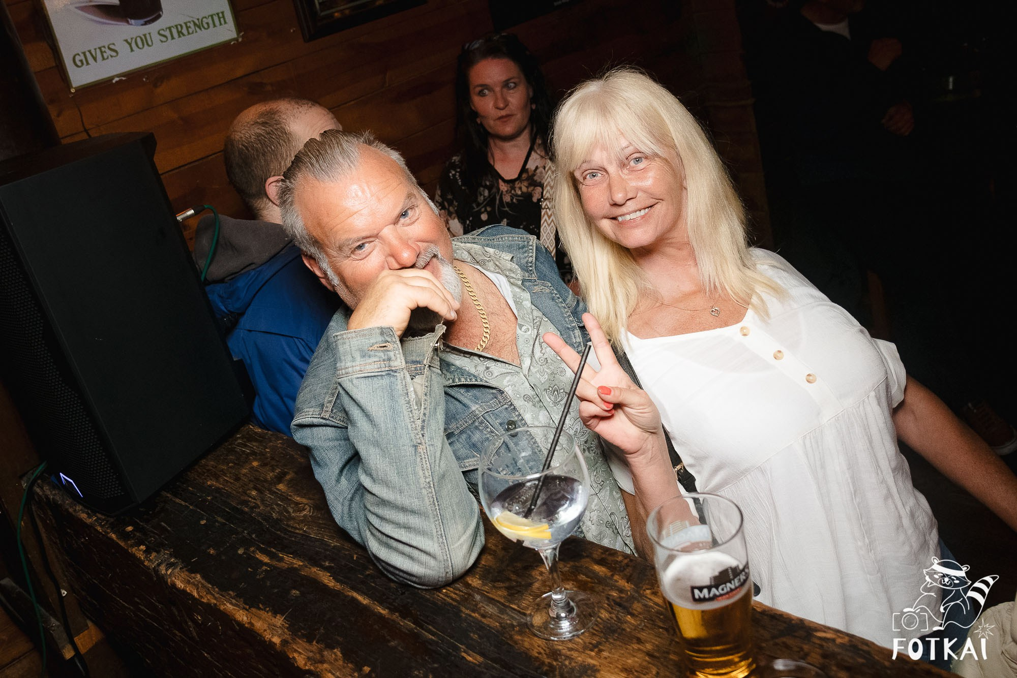 Amy Winehouse Tribute at El Paso Bar (March 28) — Live Concert Photo Report | FOTKAI