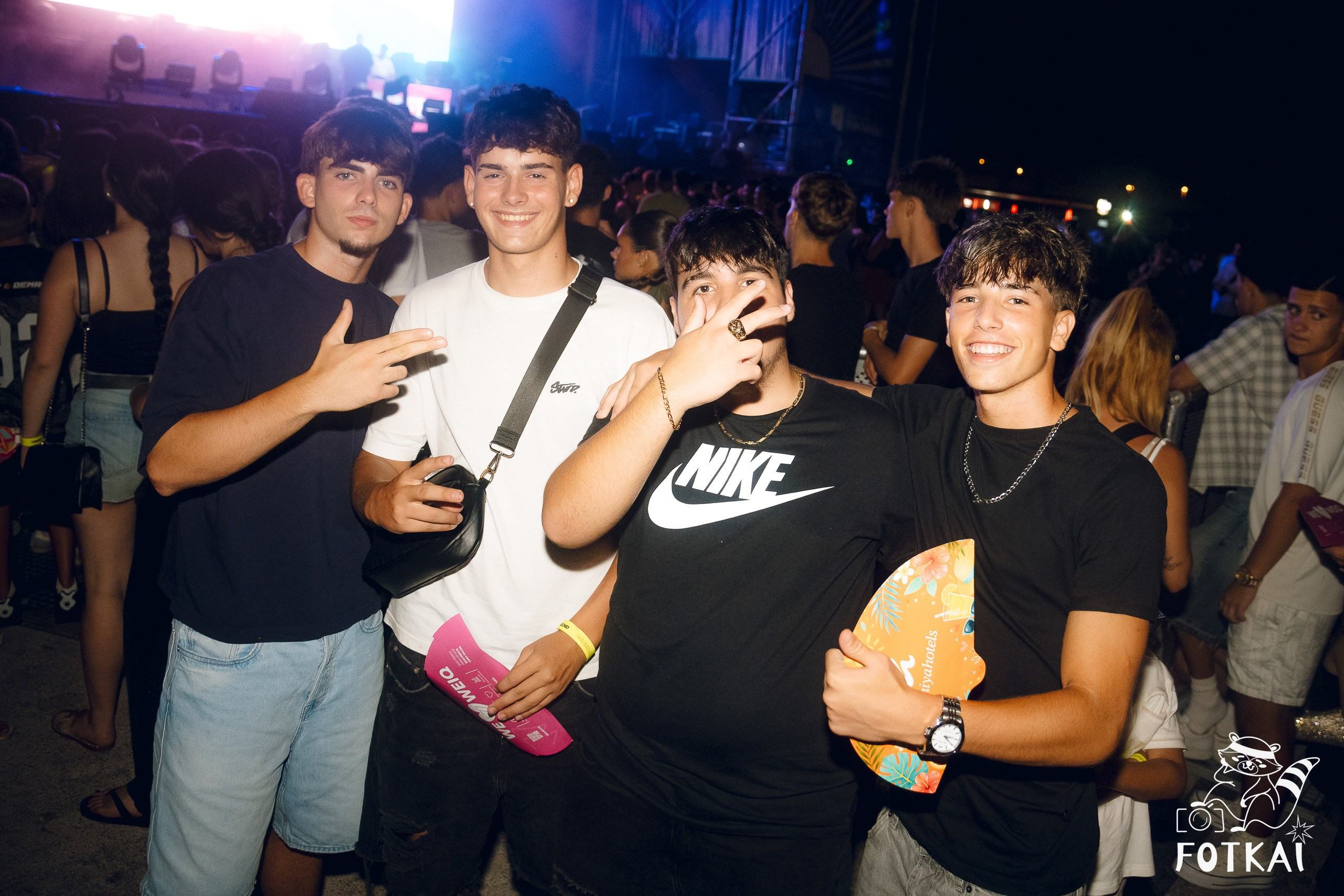 JC Reyes at Brilla Torrevieja Festival — Live Concert Photos in Torrevieja, Spain, 2026 | FOTKAI