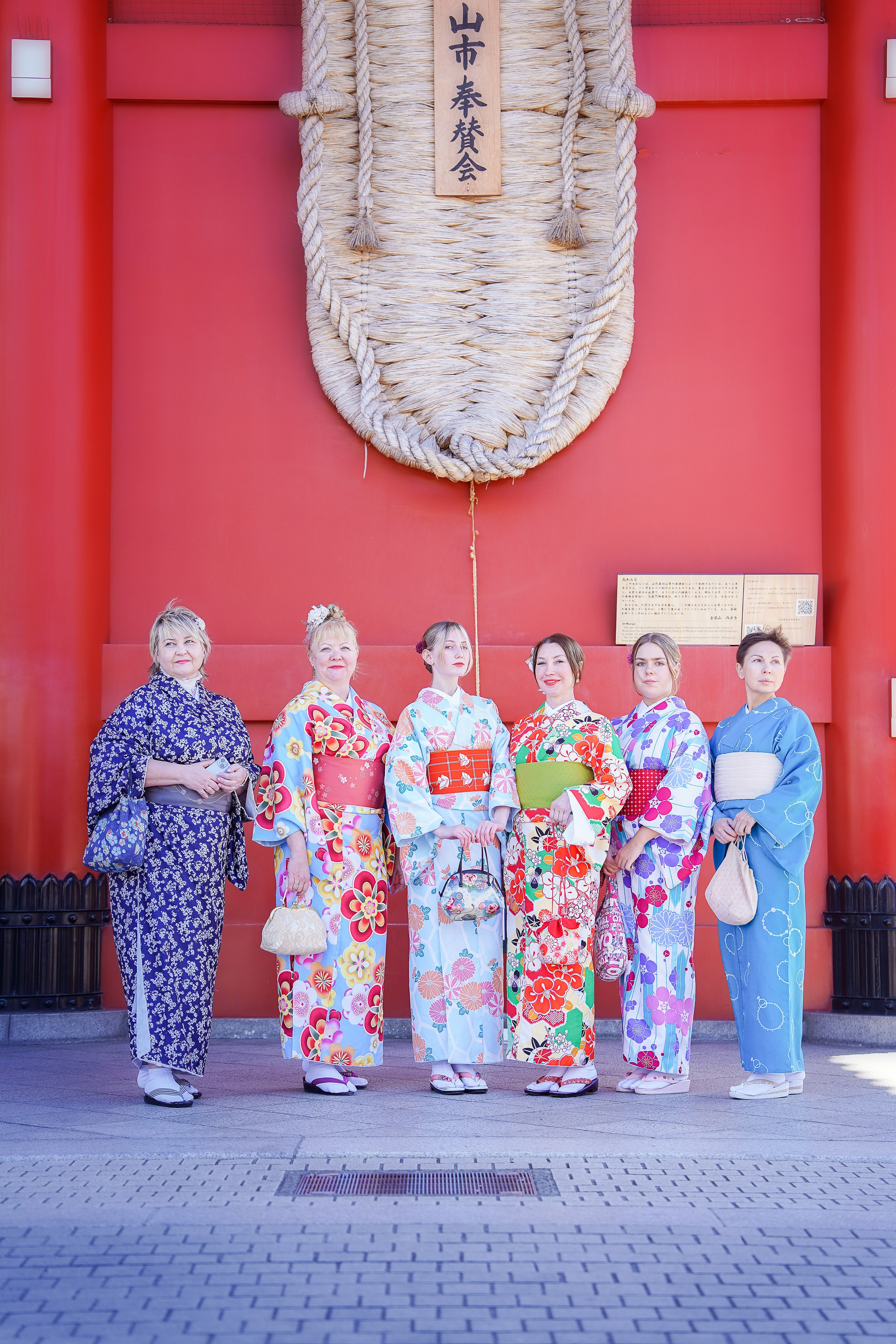 Tour Group Photoshoot. Фотограф в Токио Япония