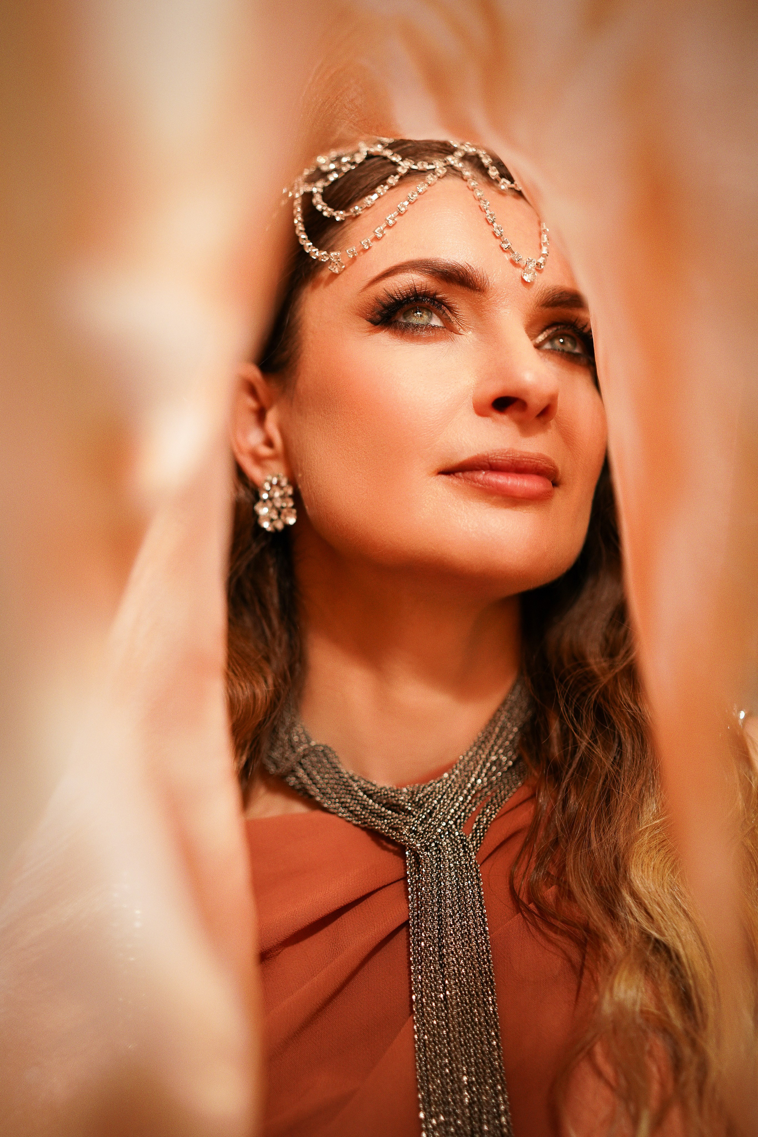 Фотосессия в Токио в стиле фильма «Дюна» — атмосферные студийные кадры. Фотограф в Токио Япония