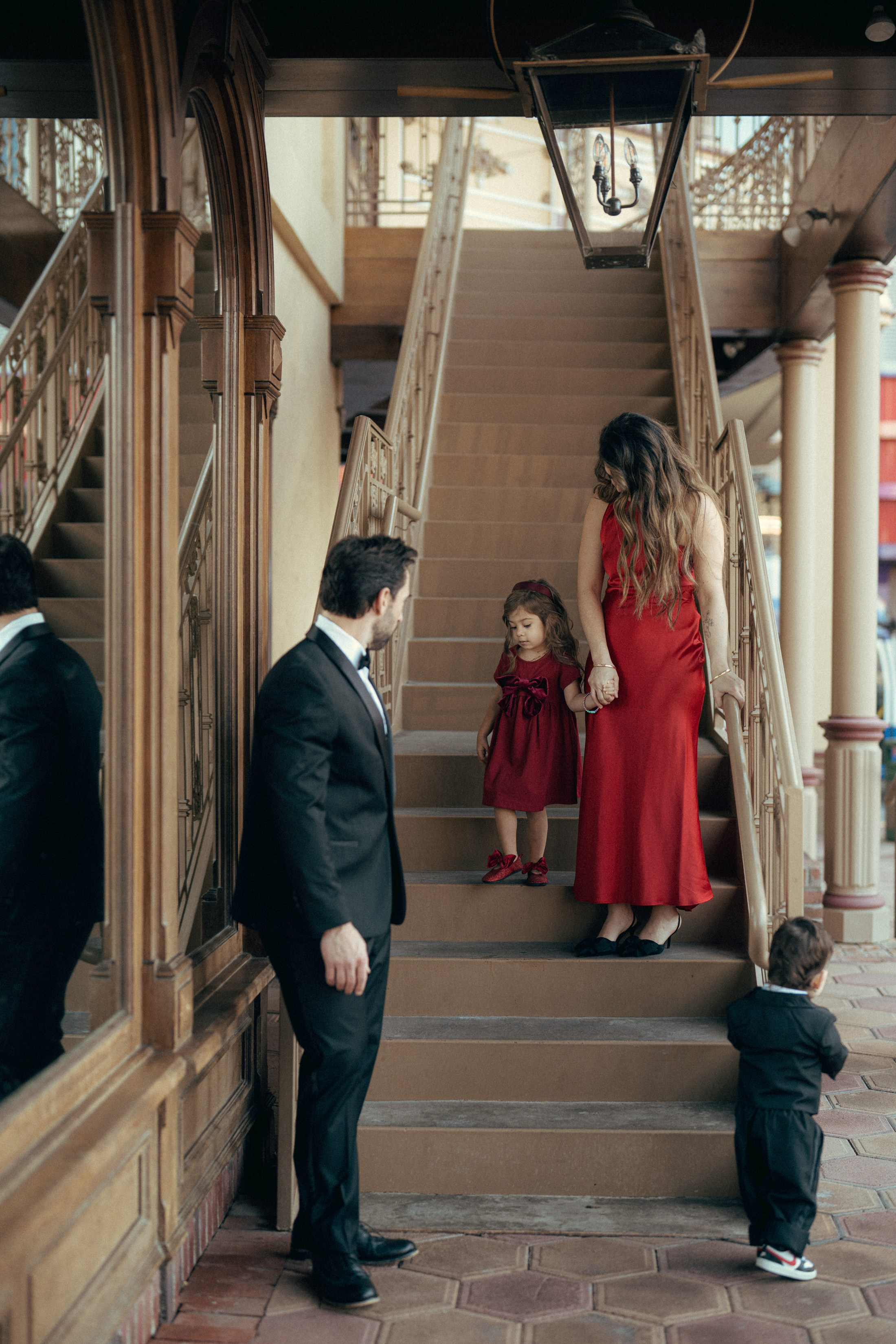 Brianna, Glenn, Jojo and Emmett. Wedding & elopement photographer Viktoriya Kravtsov. Las Vegas