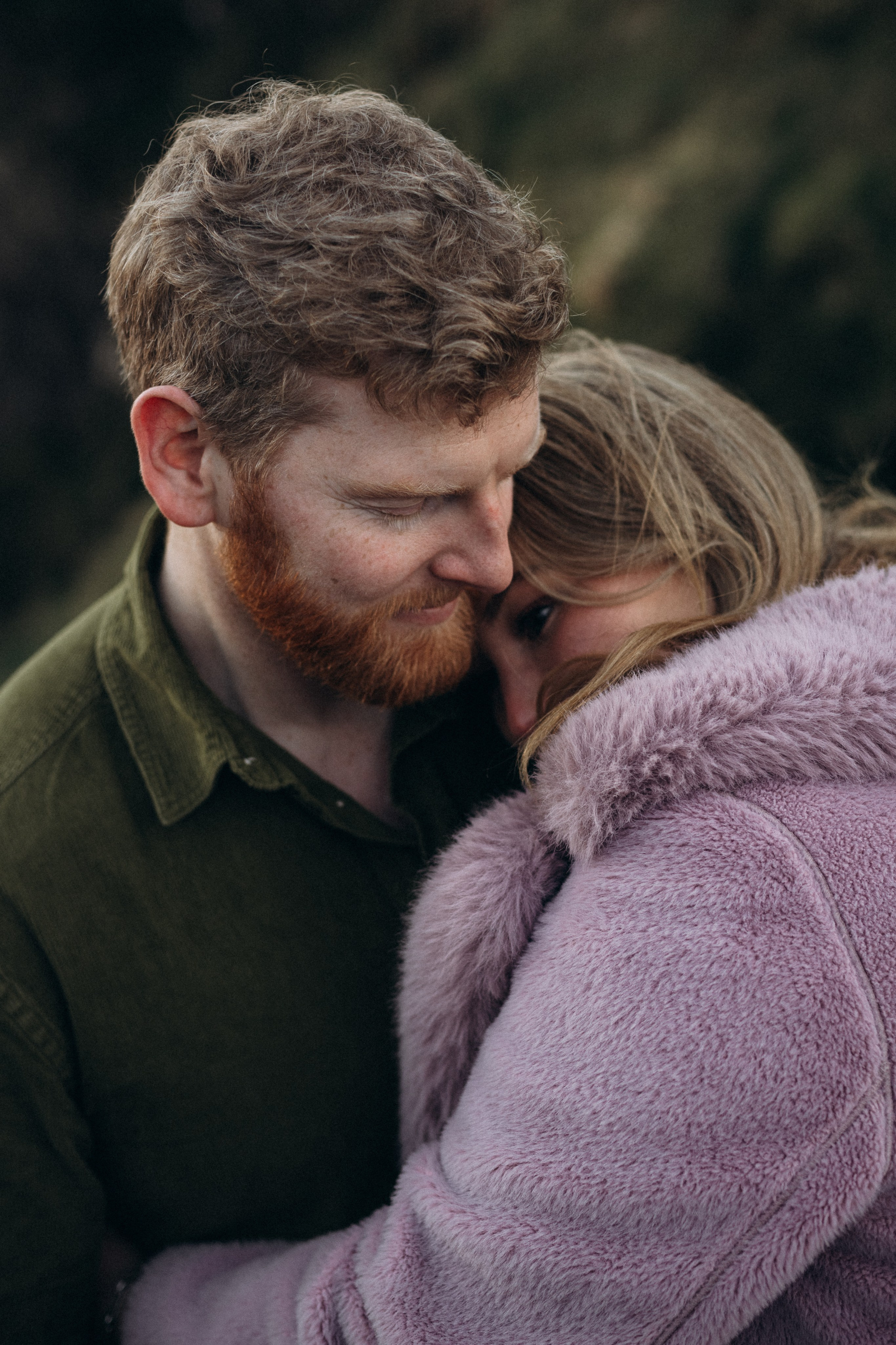 Howth cliff photoshoot. Wedding & Family photographer in County Donegal and Dublin, Ireland