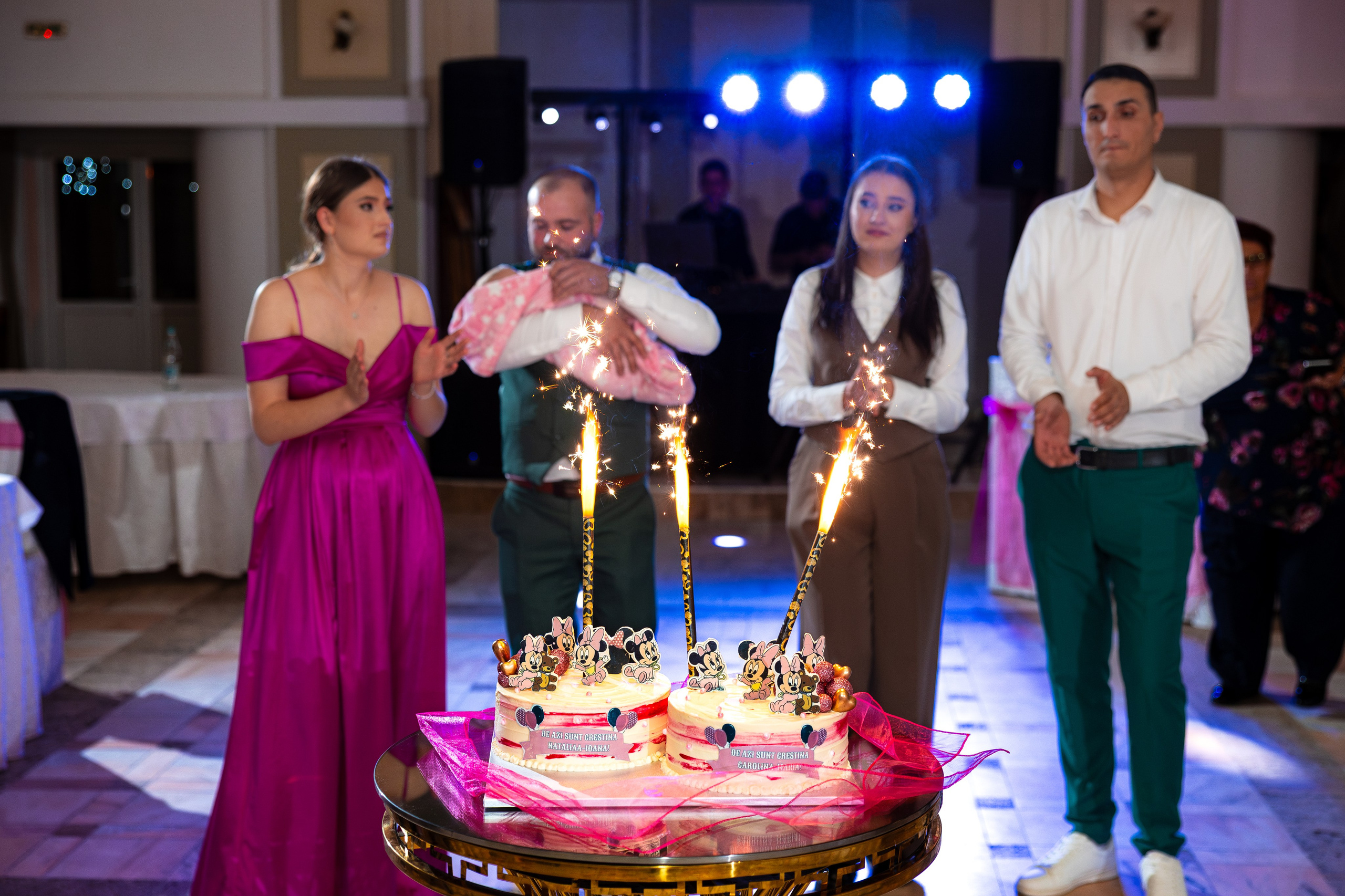 Botez Natalia si Carolina. Ionut Brehuescu — Fotograf