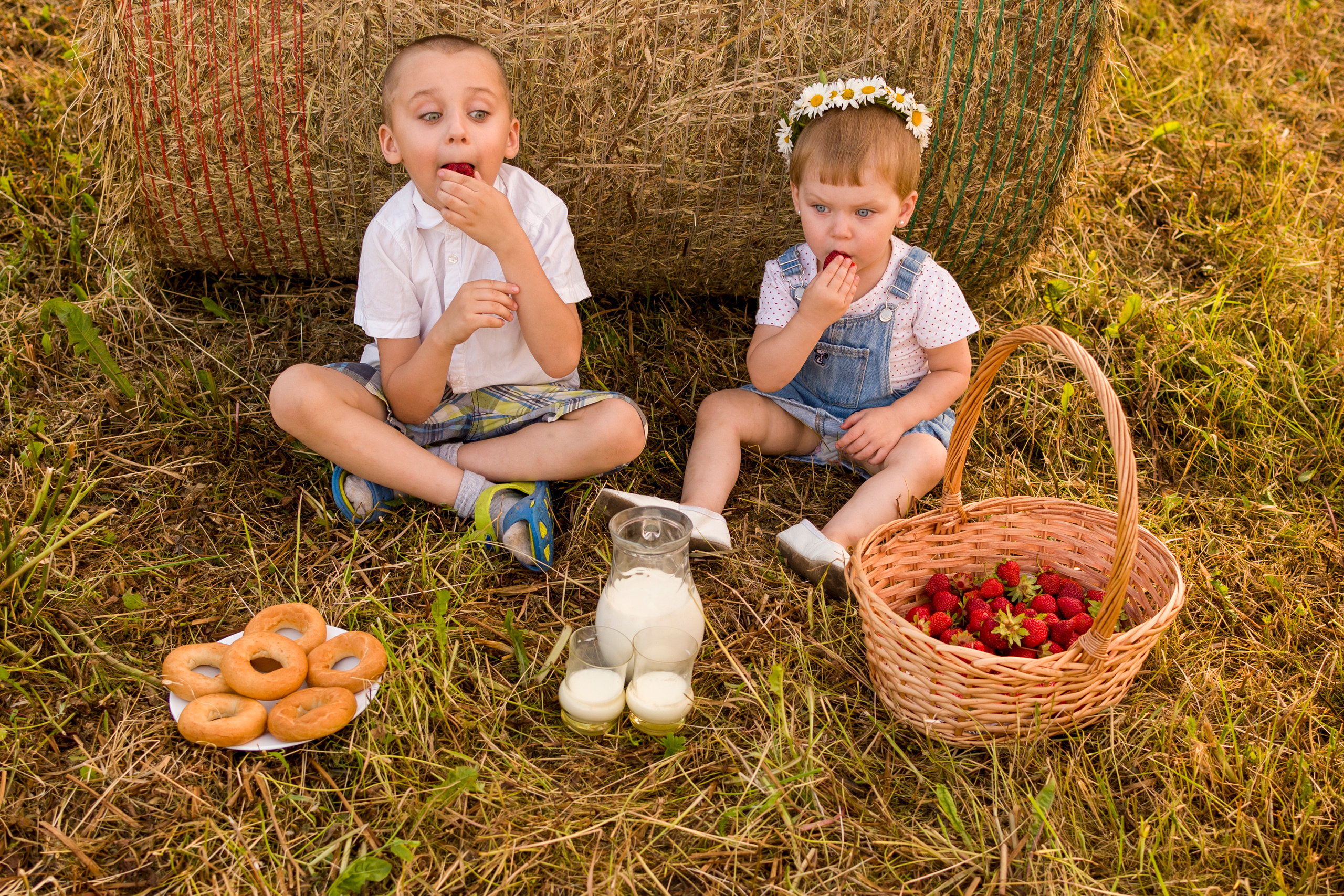 Джесамина 2 года. Кирилл 6 лет. Семейный и детский фотограф в Краславе