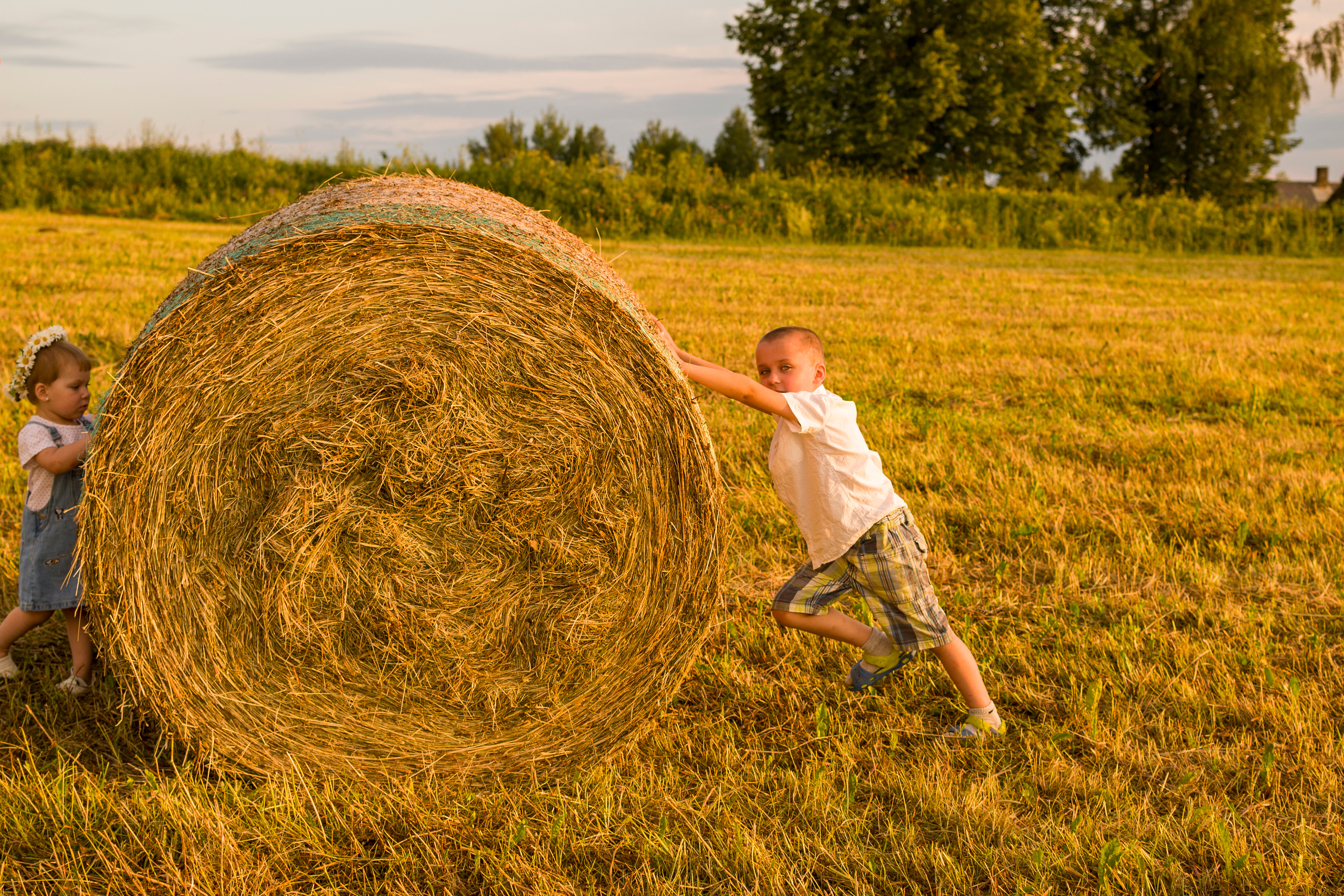 Джесамина 2 года. Кирилл 6 лет. Семейный и детский фотограф в Краславе