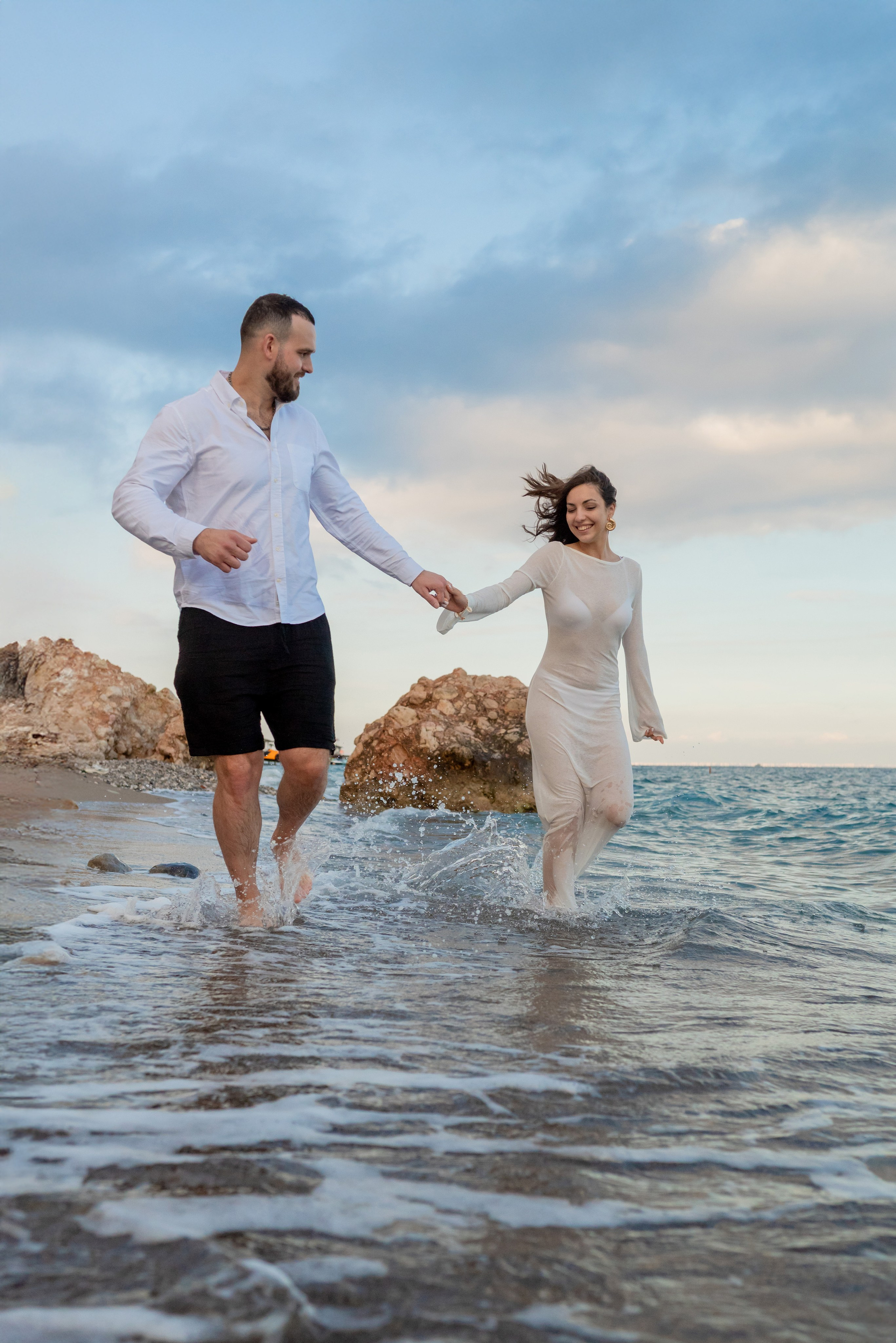 Предложение руки на пляже Кемера. Photographer in Antalya, Kemer, Turkey