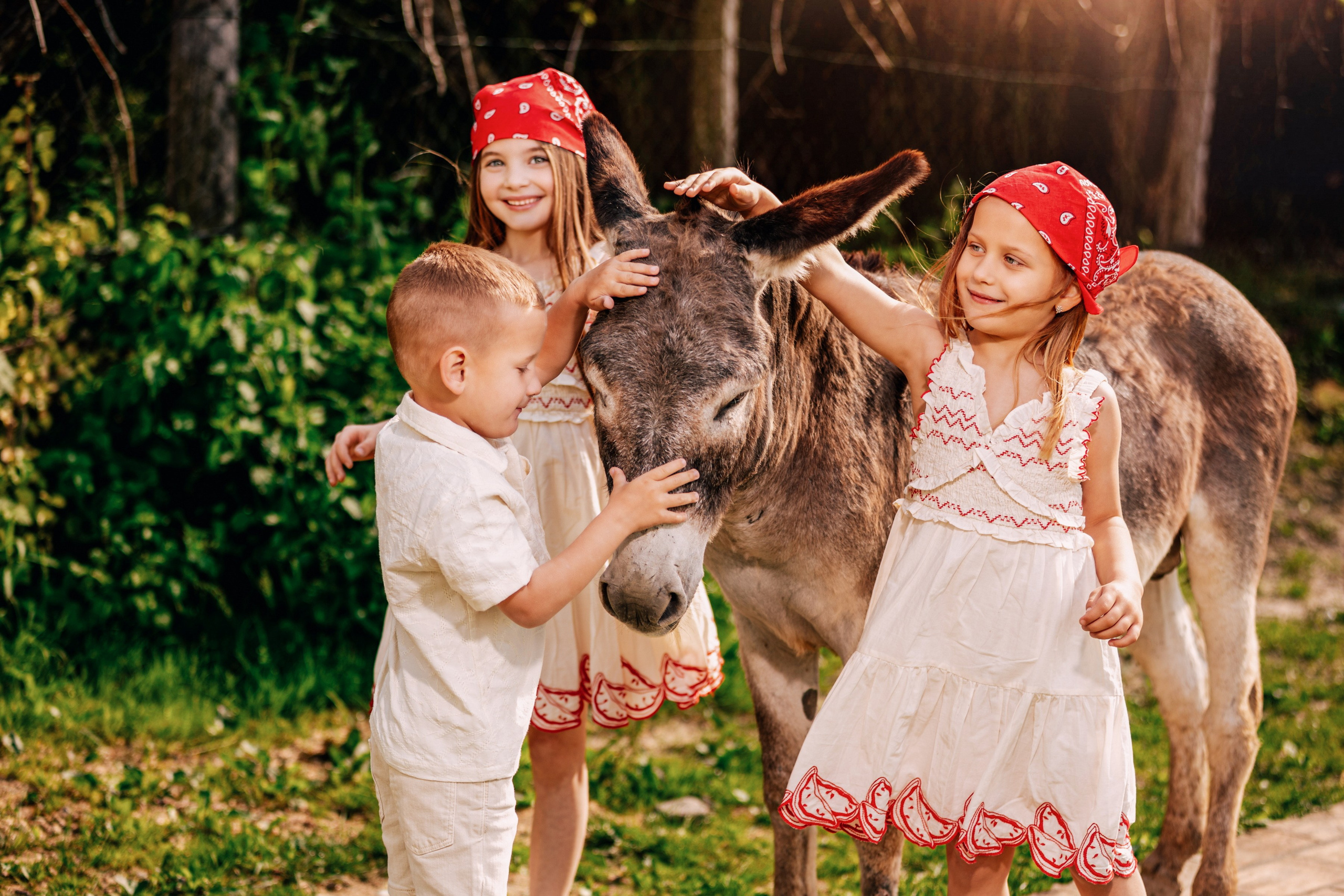 DEČIJA FOTOGRAFISANJA. Fotografi iz Backog Petrovca David i Andrea Stojanovic
