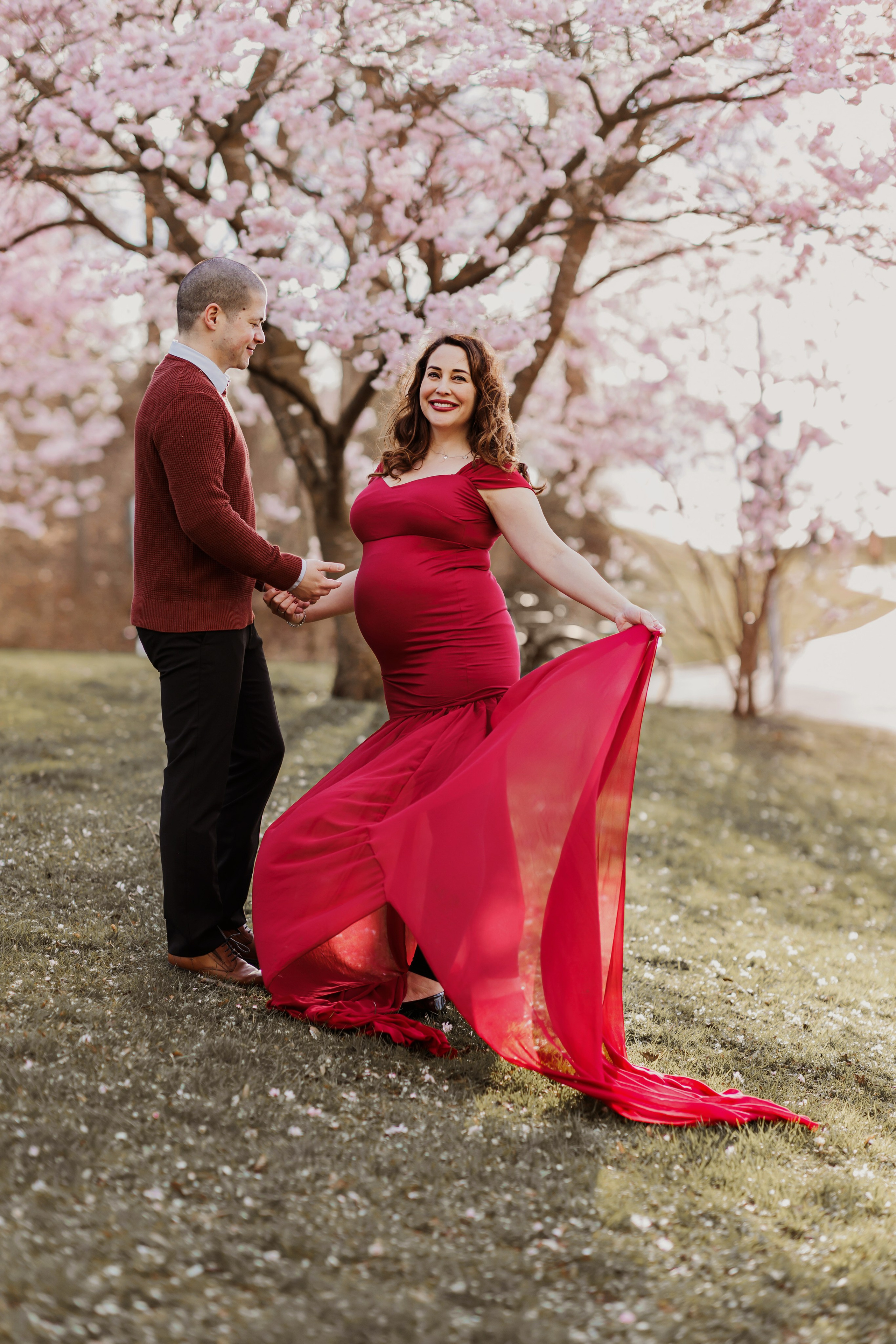 Belly Shooting im  Olympia Park. Family Fotografer in München und Umgebung