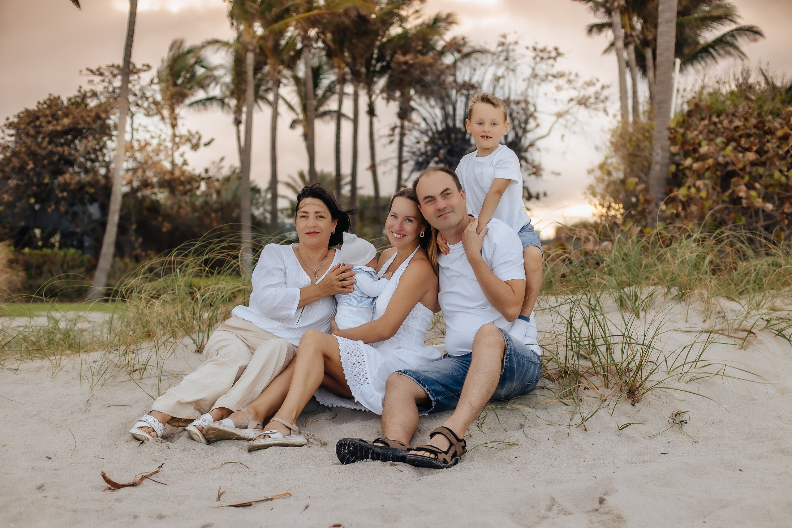 Family. Alya Leto Photographer