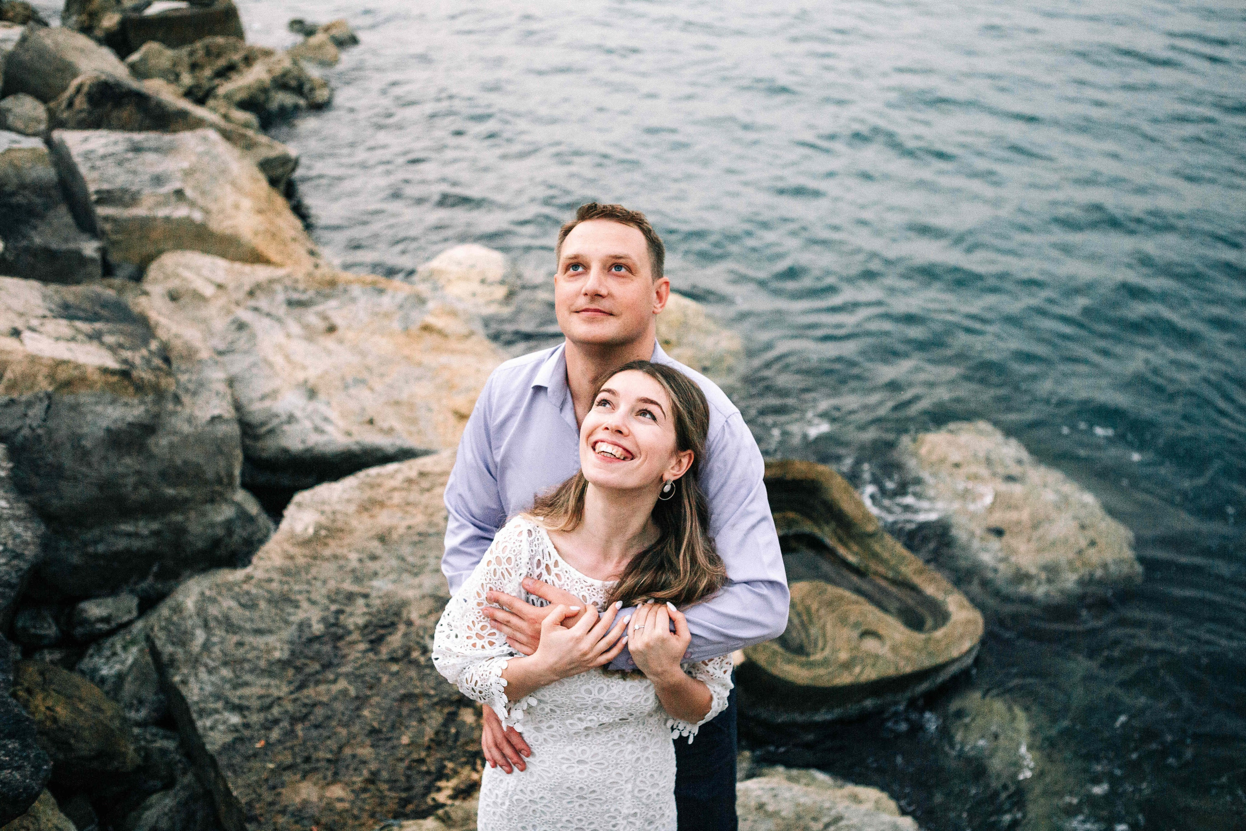 LOVERS IN JAFFO. PHOTOGRAPHER IN ISRAEL
