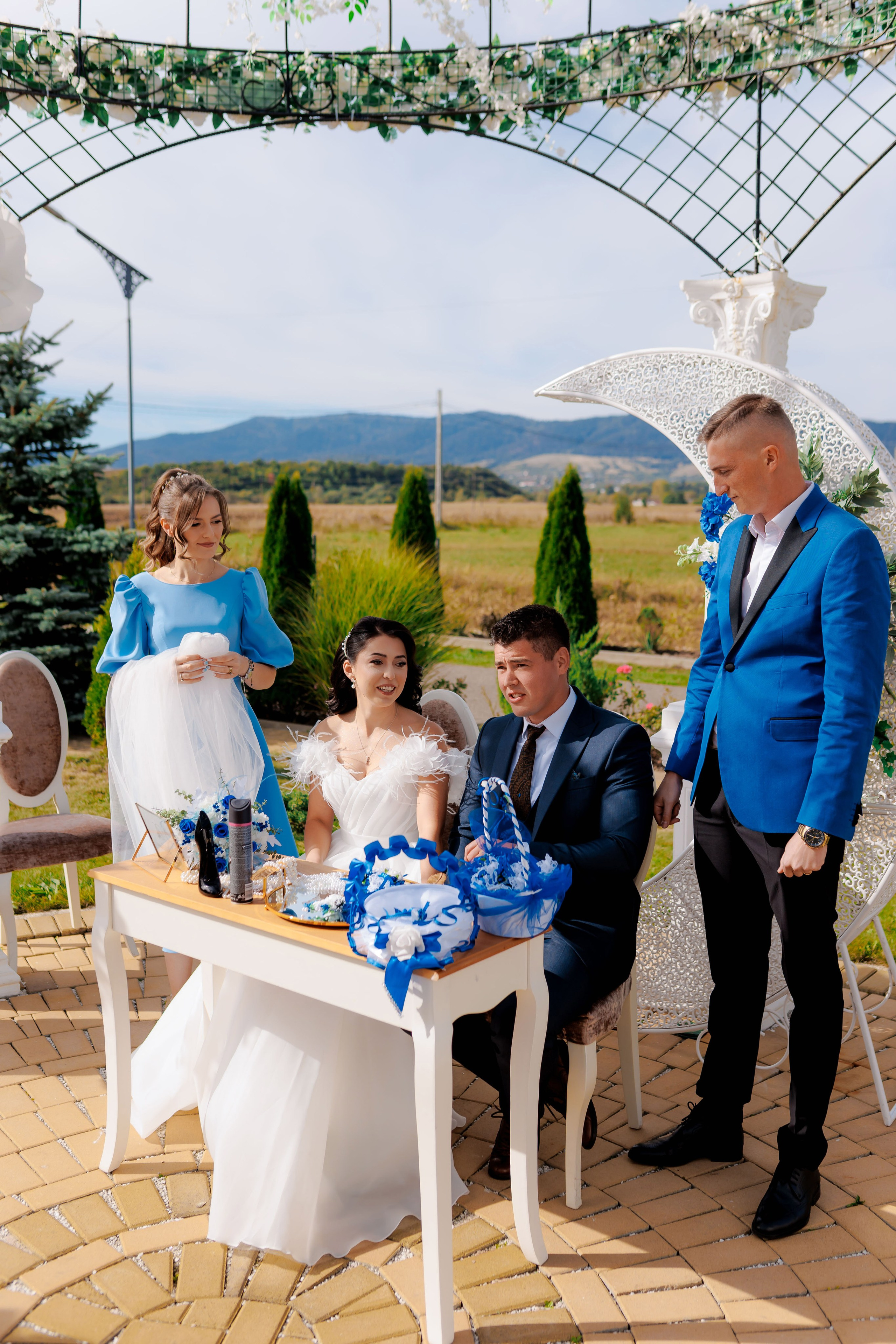 Loredana & Emilian – Ziua Nunții | Videografie - fotografie Botez Suceava, Iași, Botoșani. Servicii foto-video profesionale, pentru momente de neuitat