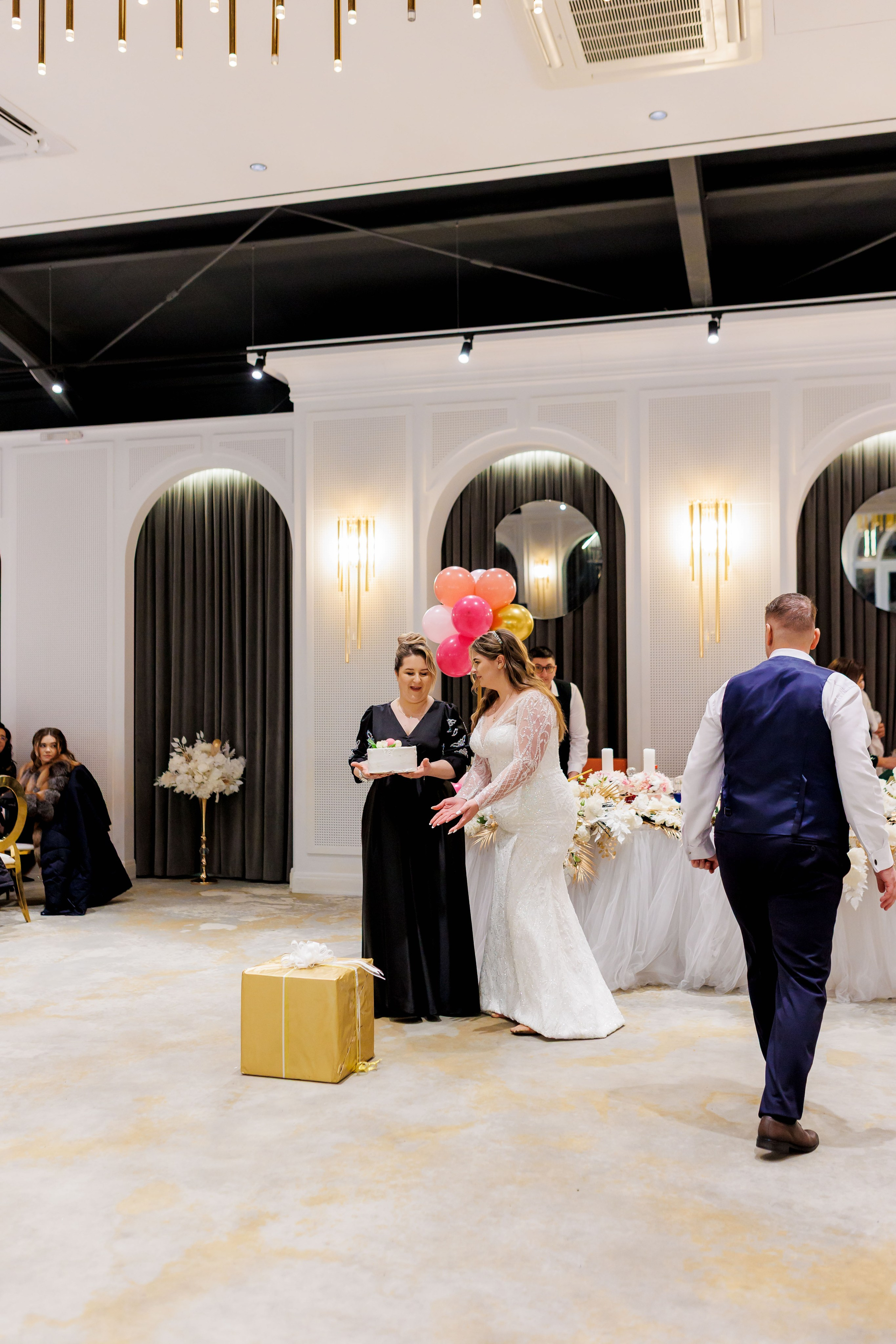 Povestea voastră, regizată de noi |Cristi Turculet Videograf Nuntă Suceava | wedding highlight. Servicii foto-video profesionale, pentru momente de neuitat