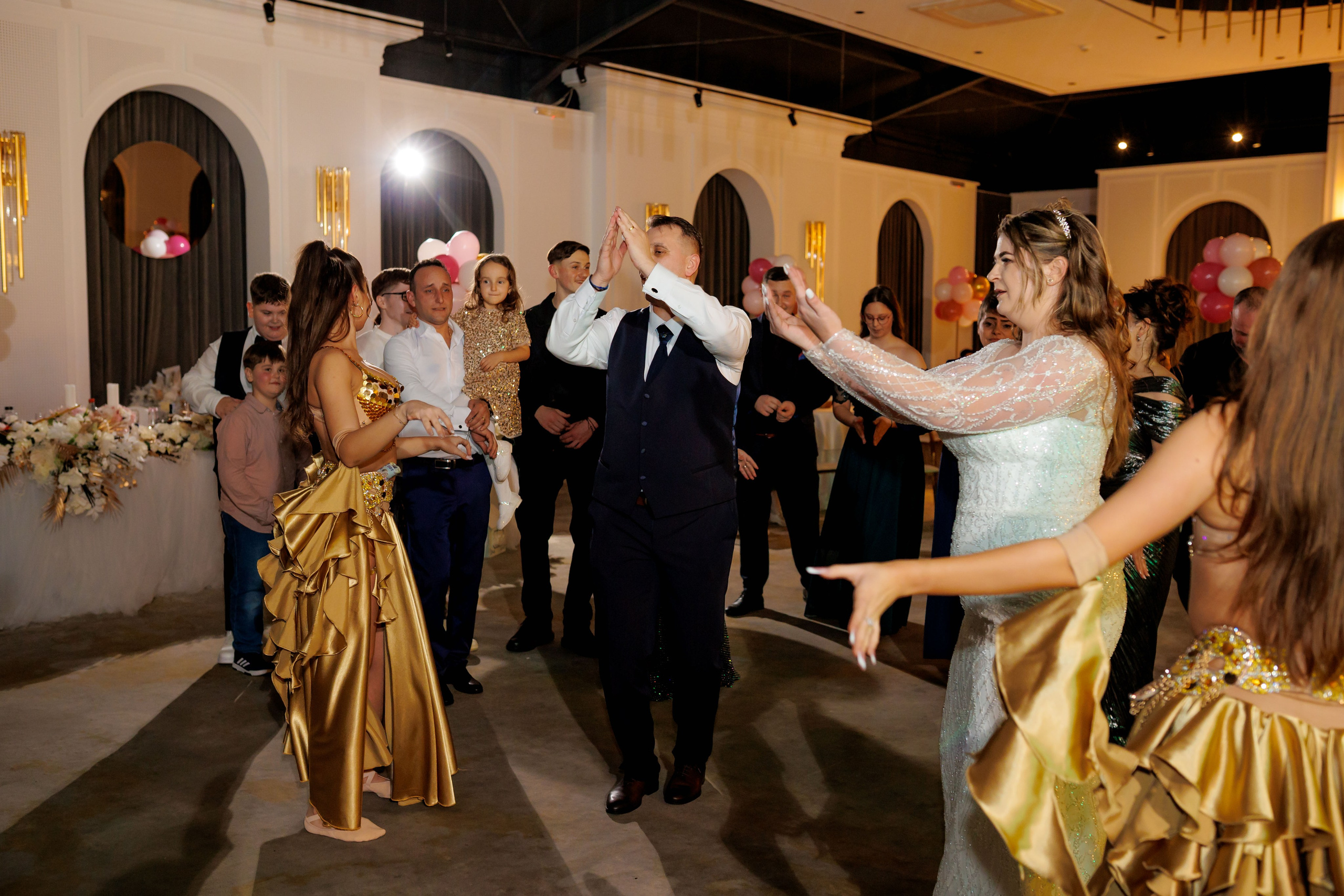 Povestea voastră, regizată de noi |Cristi Turculet Videograf Nuntă Suceava | wedding highlight. Servicii foto-video profesionale, pentru momente de neuitat