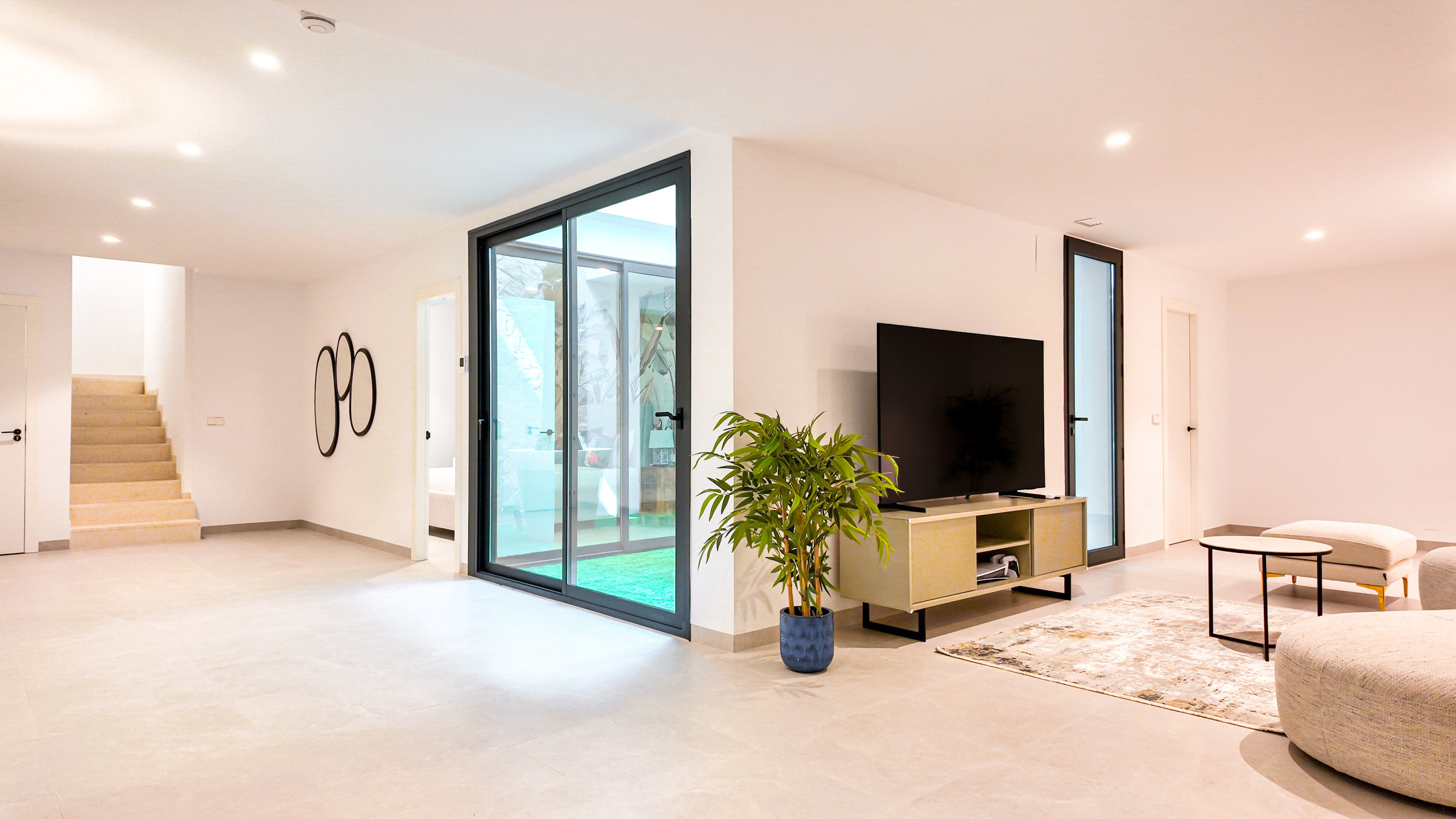 Villa PALMERA I’M GROUP. Baby Beast