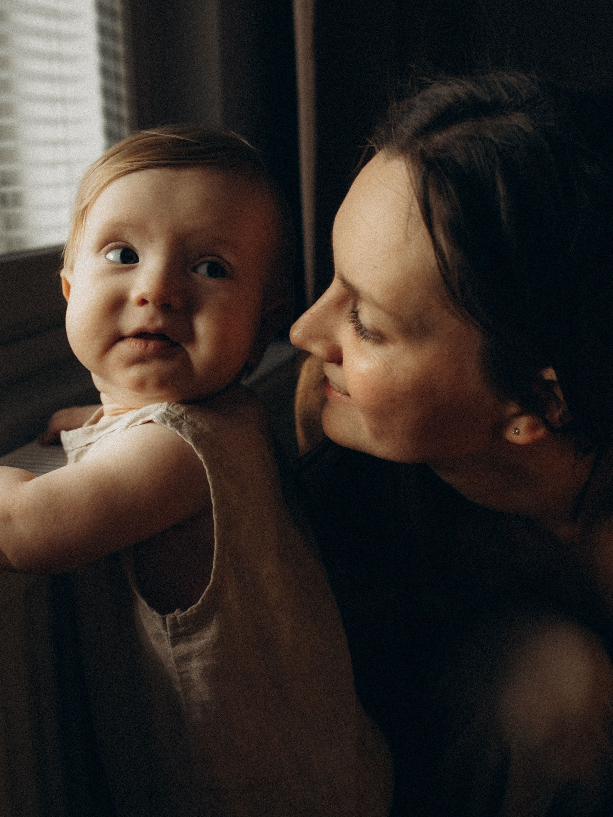 Victoria’s family. Kristina, portrait and family photographer in Helsinki