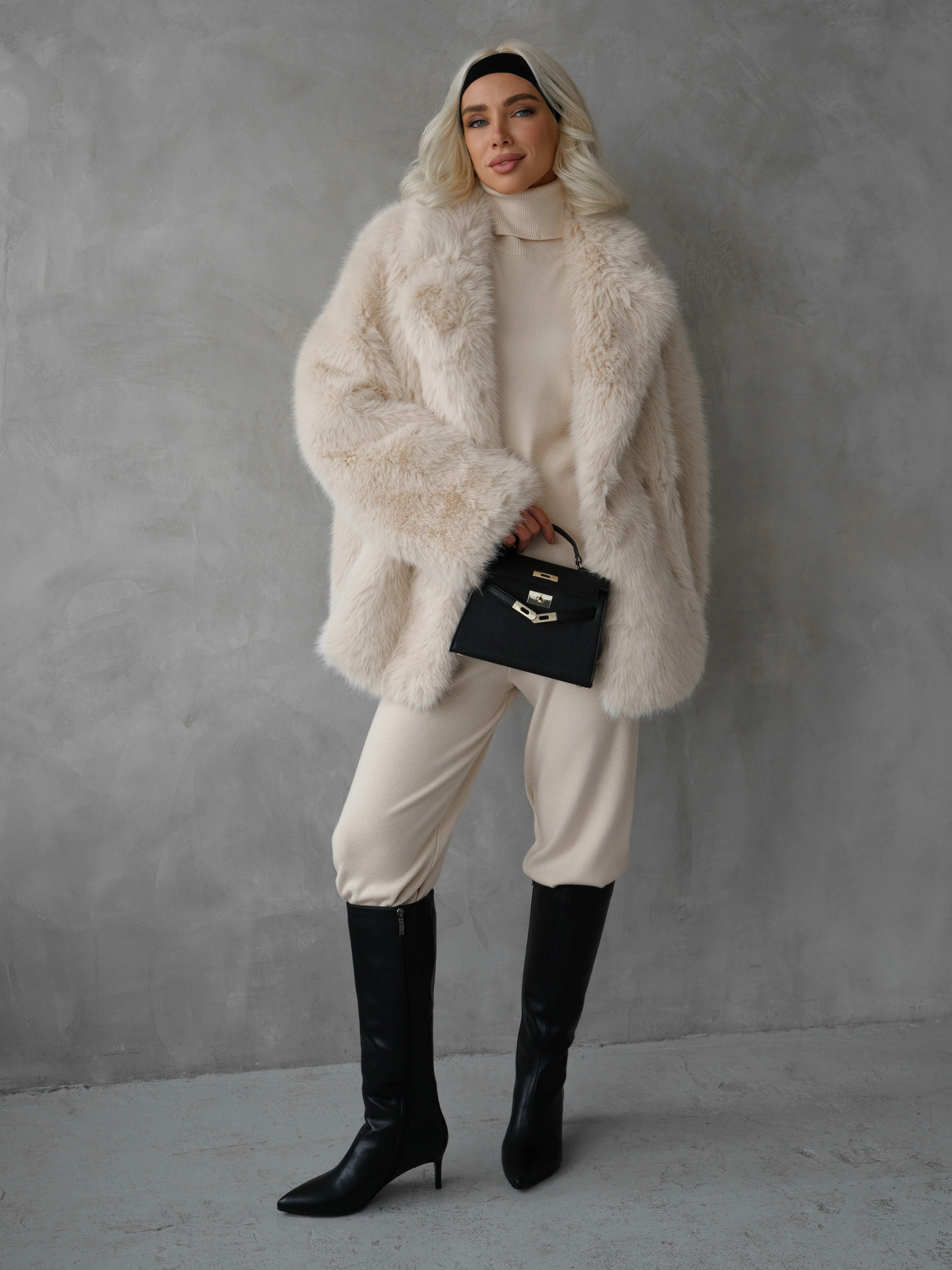 Winter lookbook WanMei. Stylist