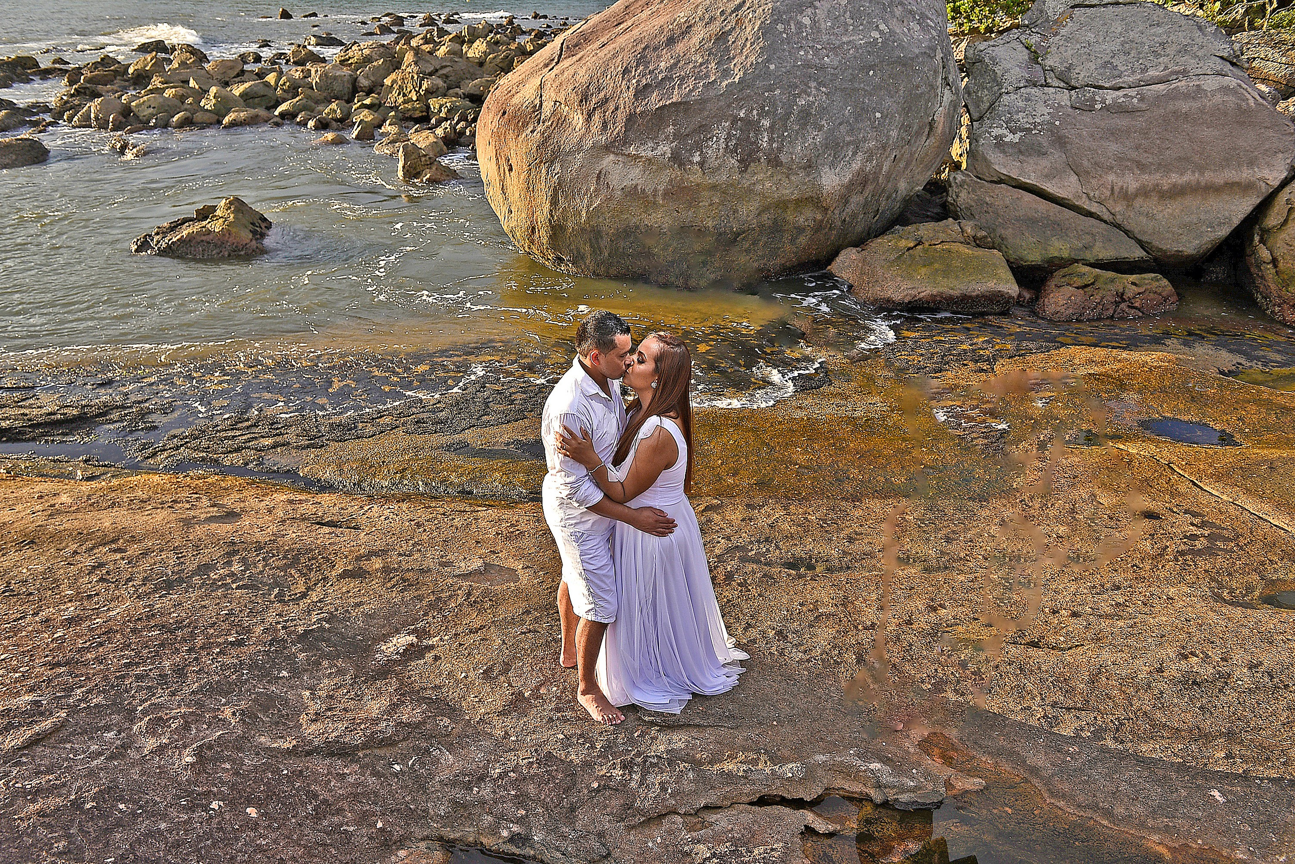 Valdene & Yasmim — Praia das Conchas, Guarujá. Produtora Bride