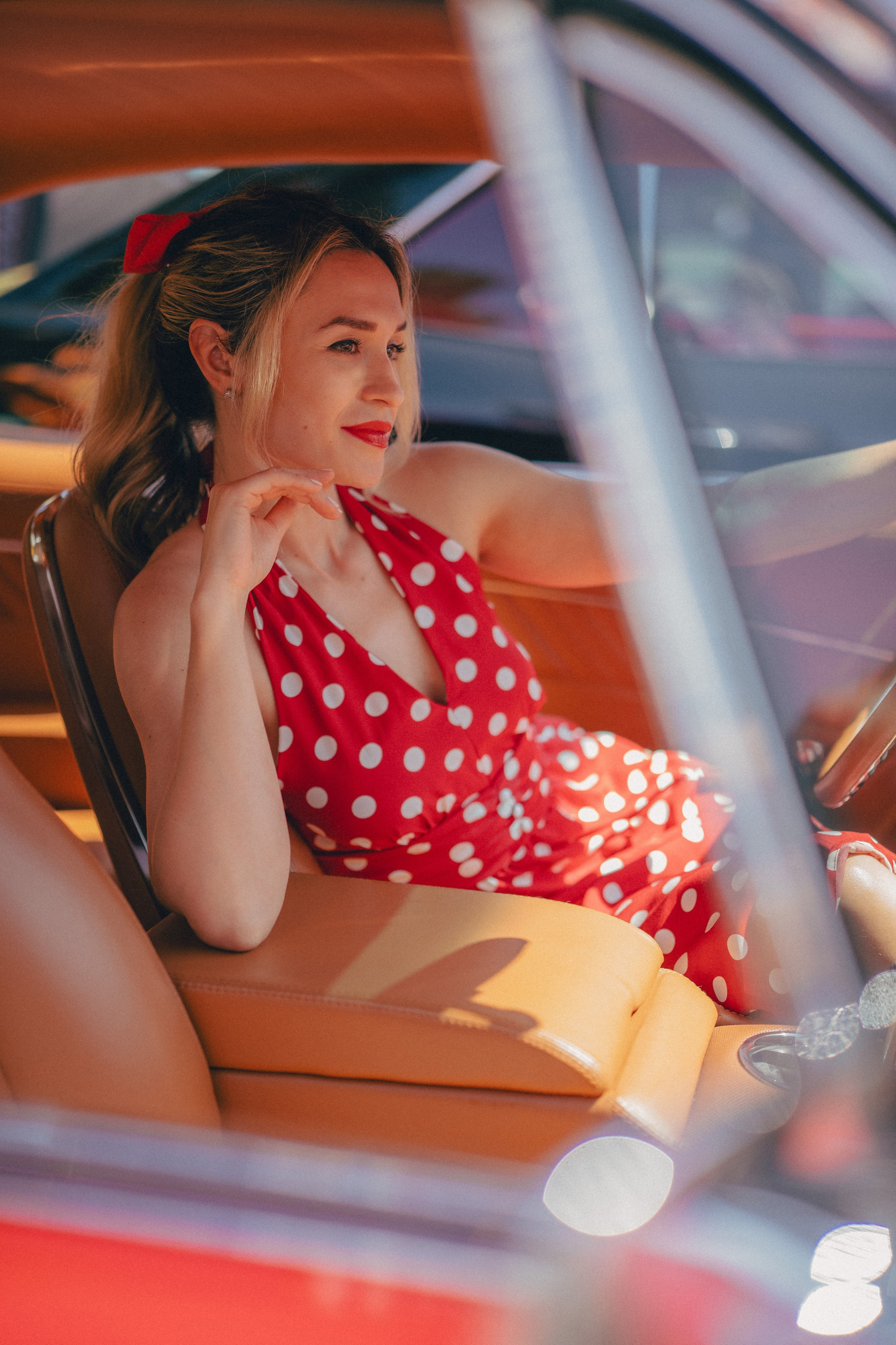 Woman portrait shoot. Let’s back to 50s. Portrait, family, maternity & wedding photography & videography in SoCal Kseni Vibe