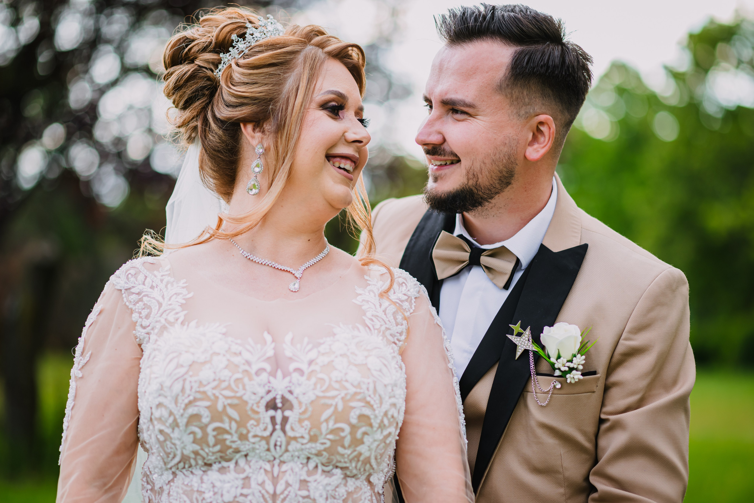 Fotografia de nuntă. Andrei Voicu Fotograf. Povești nescrise, surprinse atent