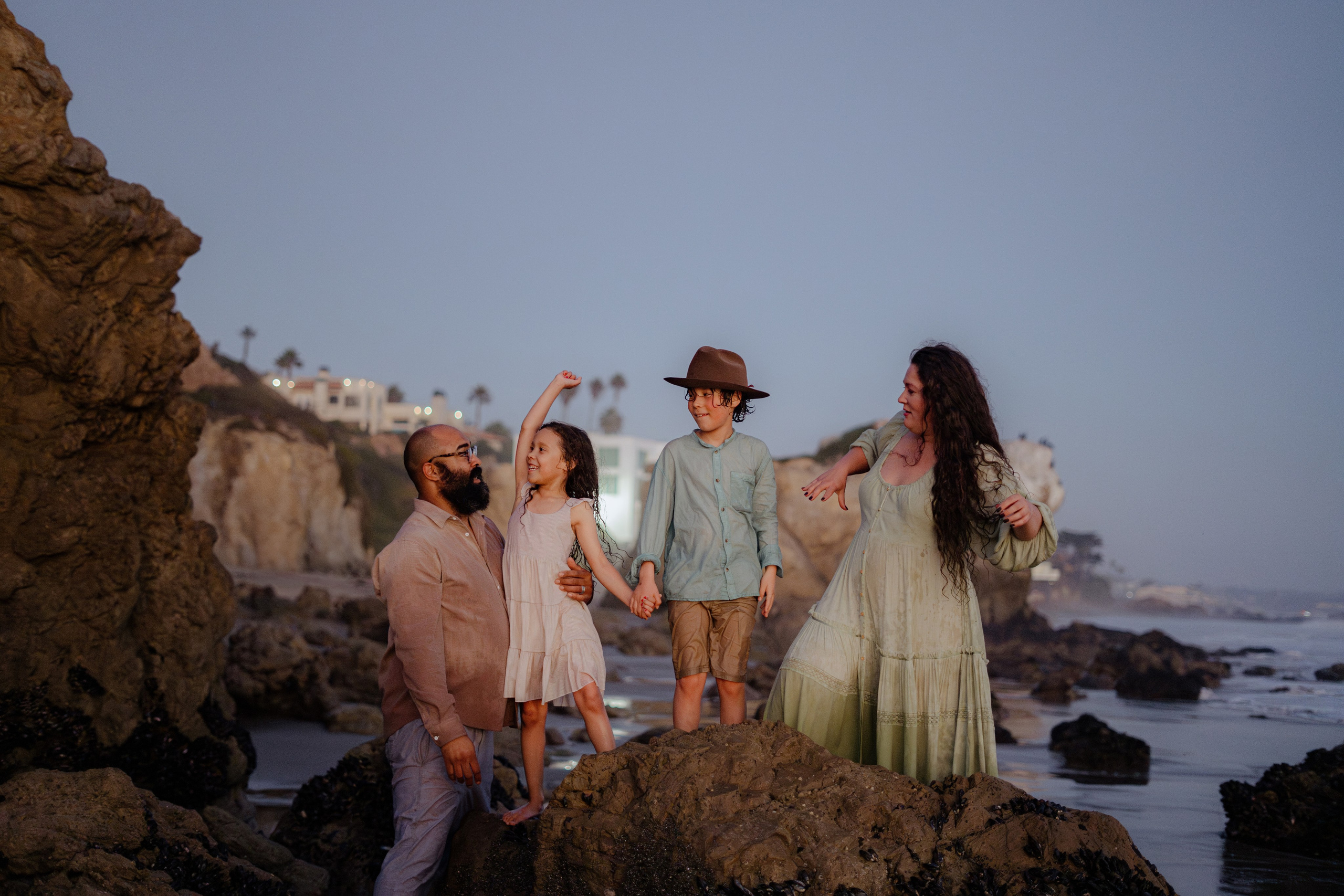 Family photoshoot. Orange County Wedding Photographer & Videographer | Candid & Timeless Wedding Photo + Video | Italiantsev