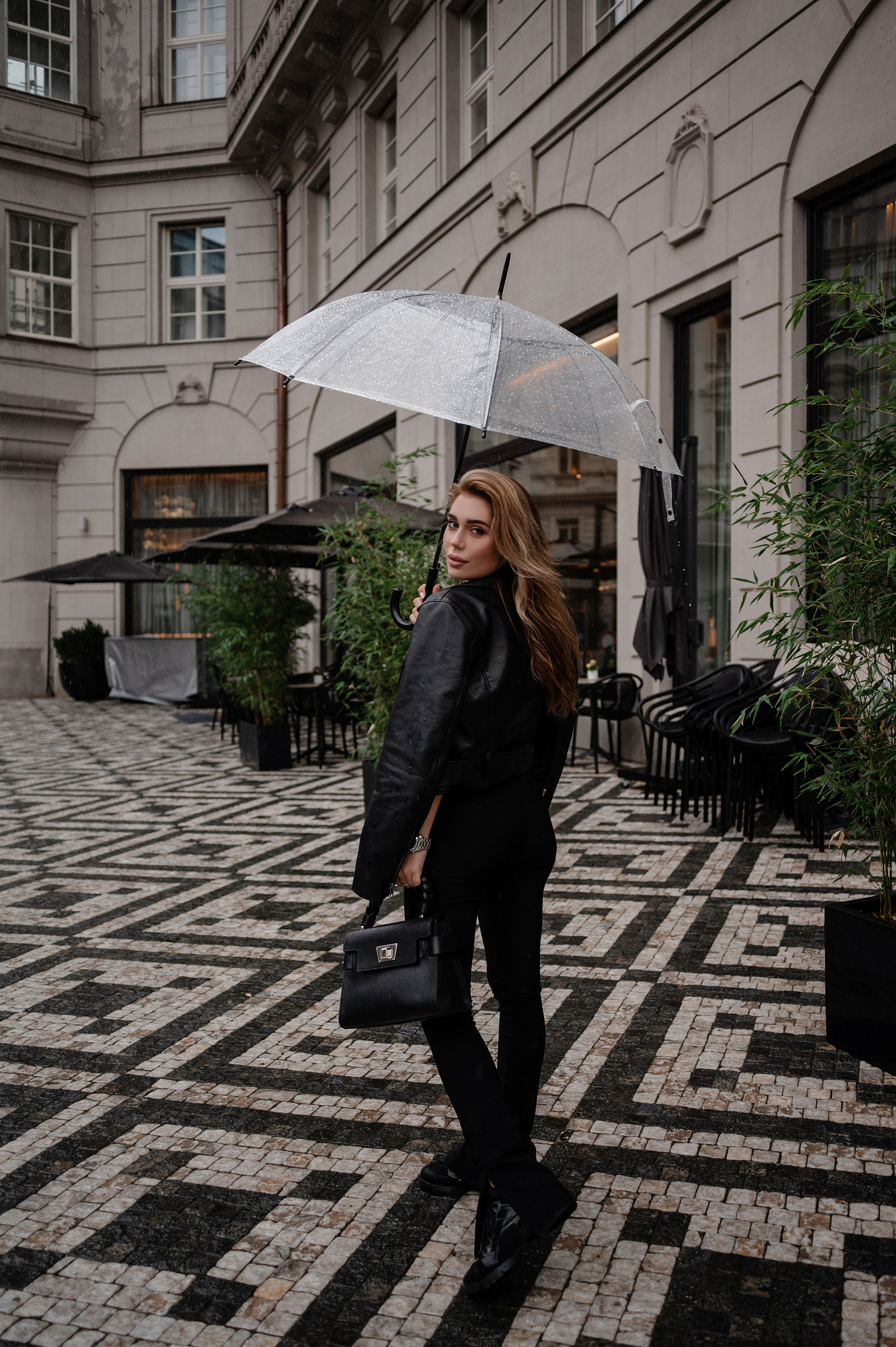 Vayda. ANNA-MARIA PHOTO CONTENT CREATOR — фотограф, эстет, художник и визуальный эксперт в Instagram, работающий в Праге