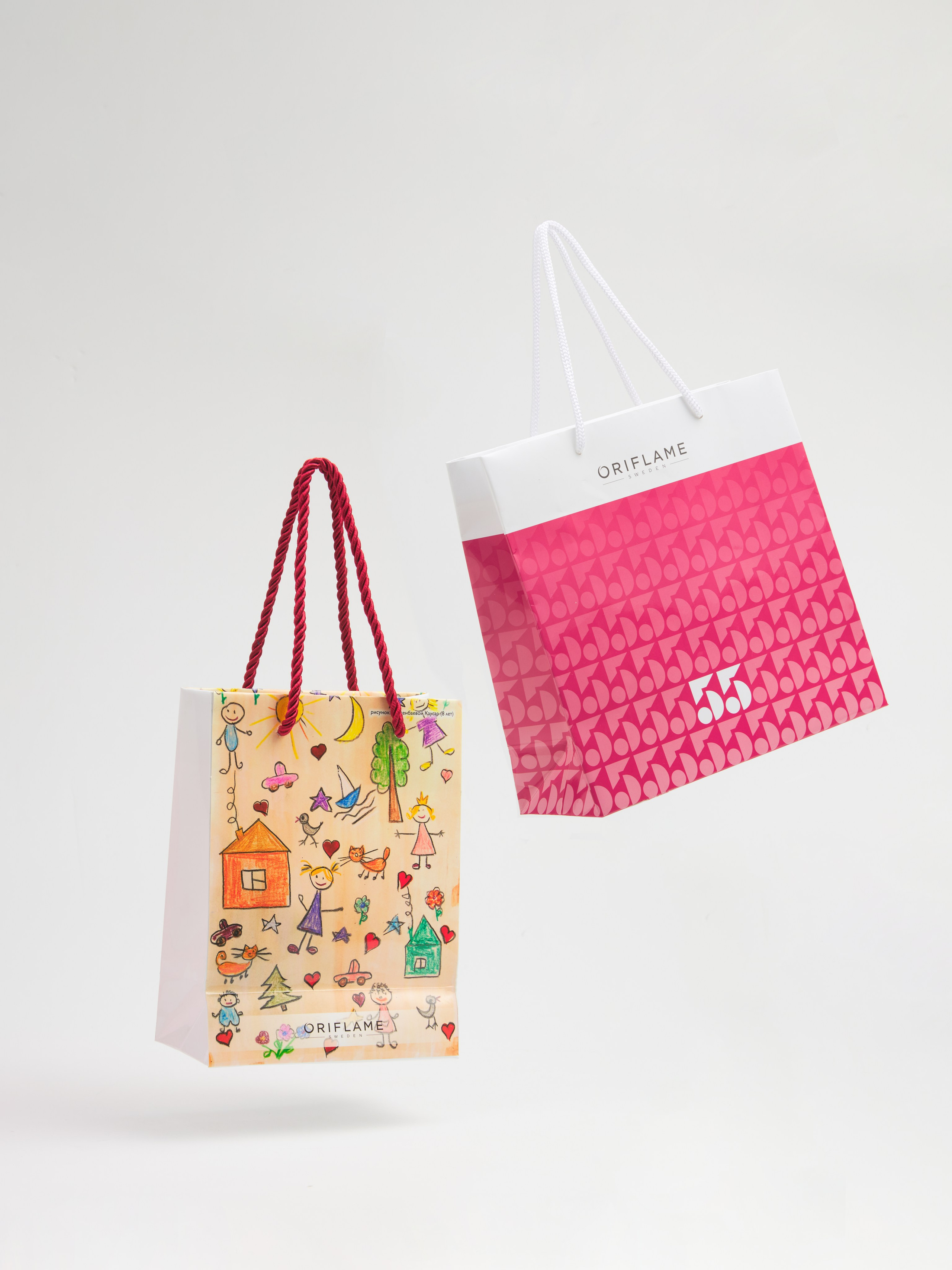 Полиграфия. Предметная фотосъемка в Алматы. Студия фото и видео съемки товаров