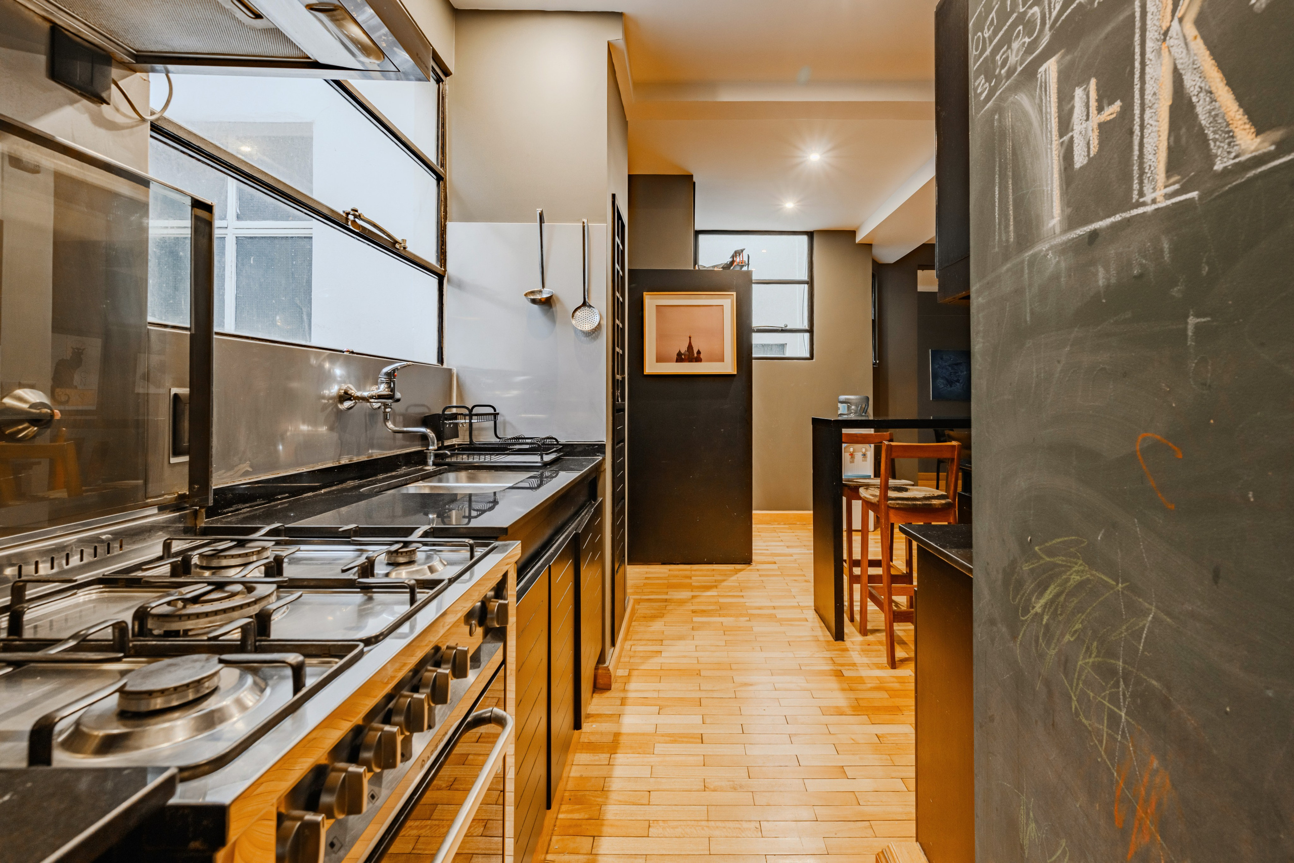 24 07 31. Fashion, portrait, interior photography. Valencia, Spain. Dmitry Ivanov. Retrato, fotos de interiores