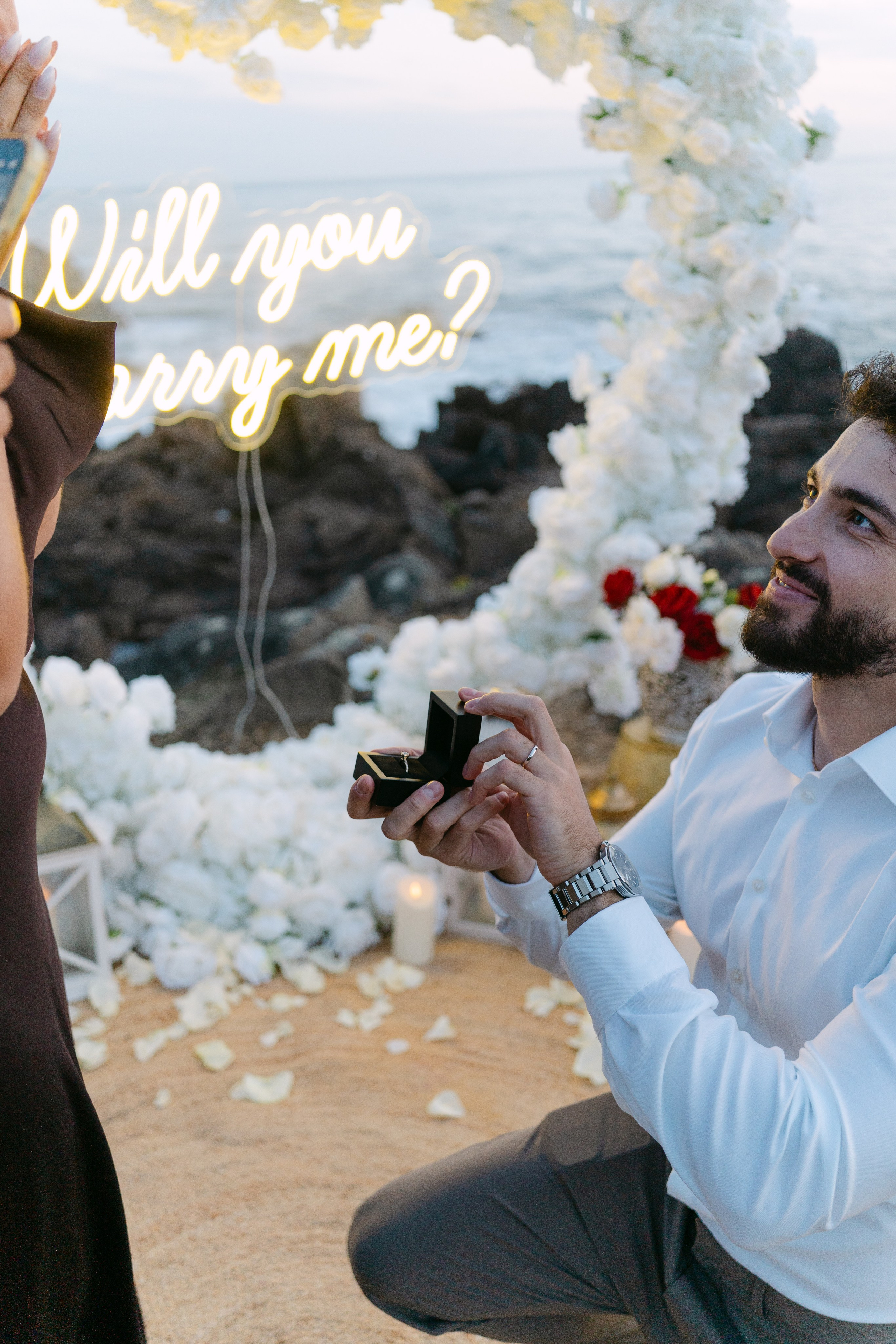 Wedding Proposal at the Beach. Davi Valente