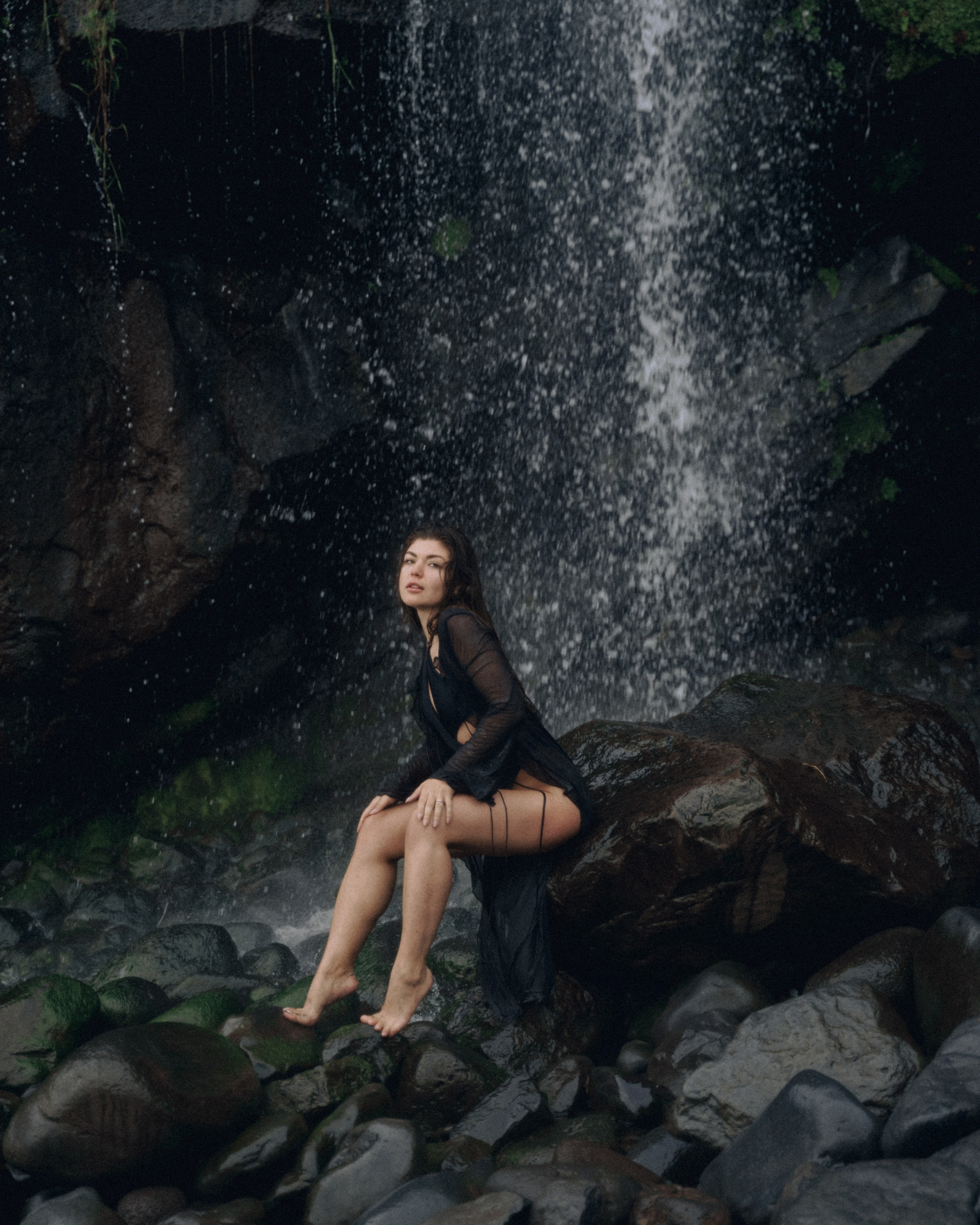 Daria — Seixal Beach Photoshoot in Misty Weather | Photographer Madeira. Your photographer in Madeira