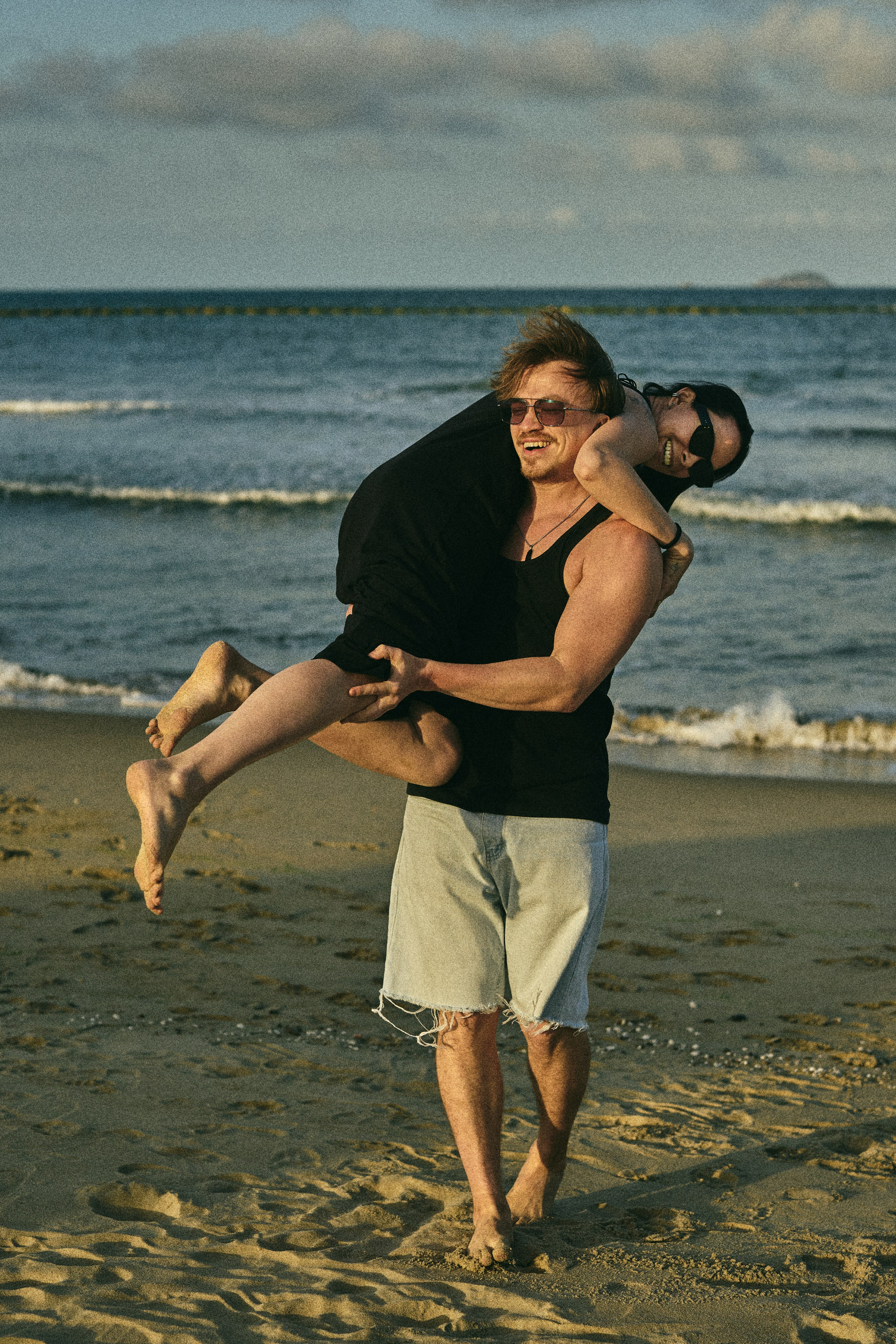 Lifestyle Photographer in Hoi An & Da Nang Love stories, family & wedding photography