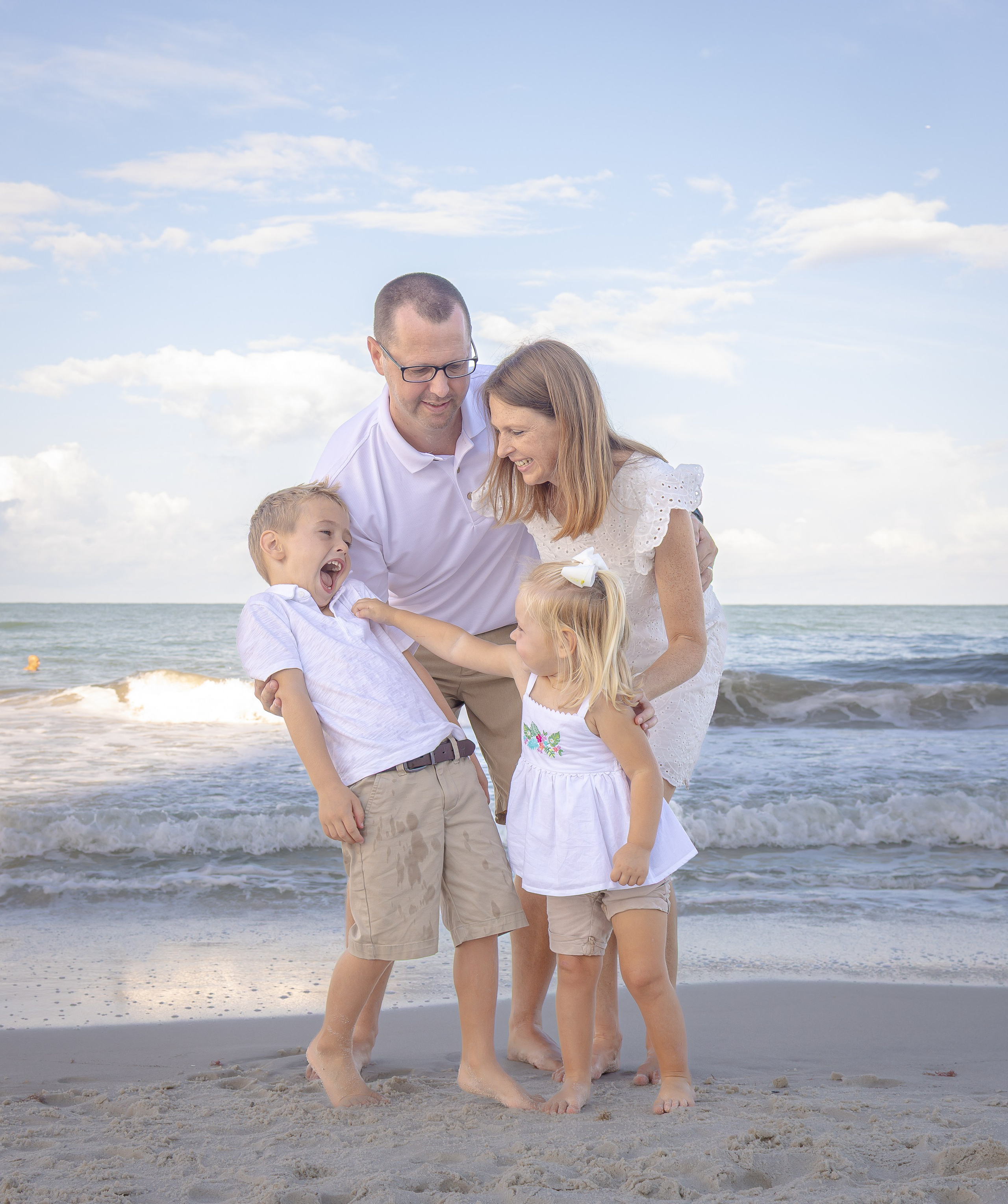 Jon and Brooke Beach Photography 2025. Out and About 239