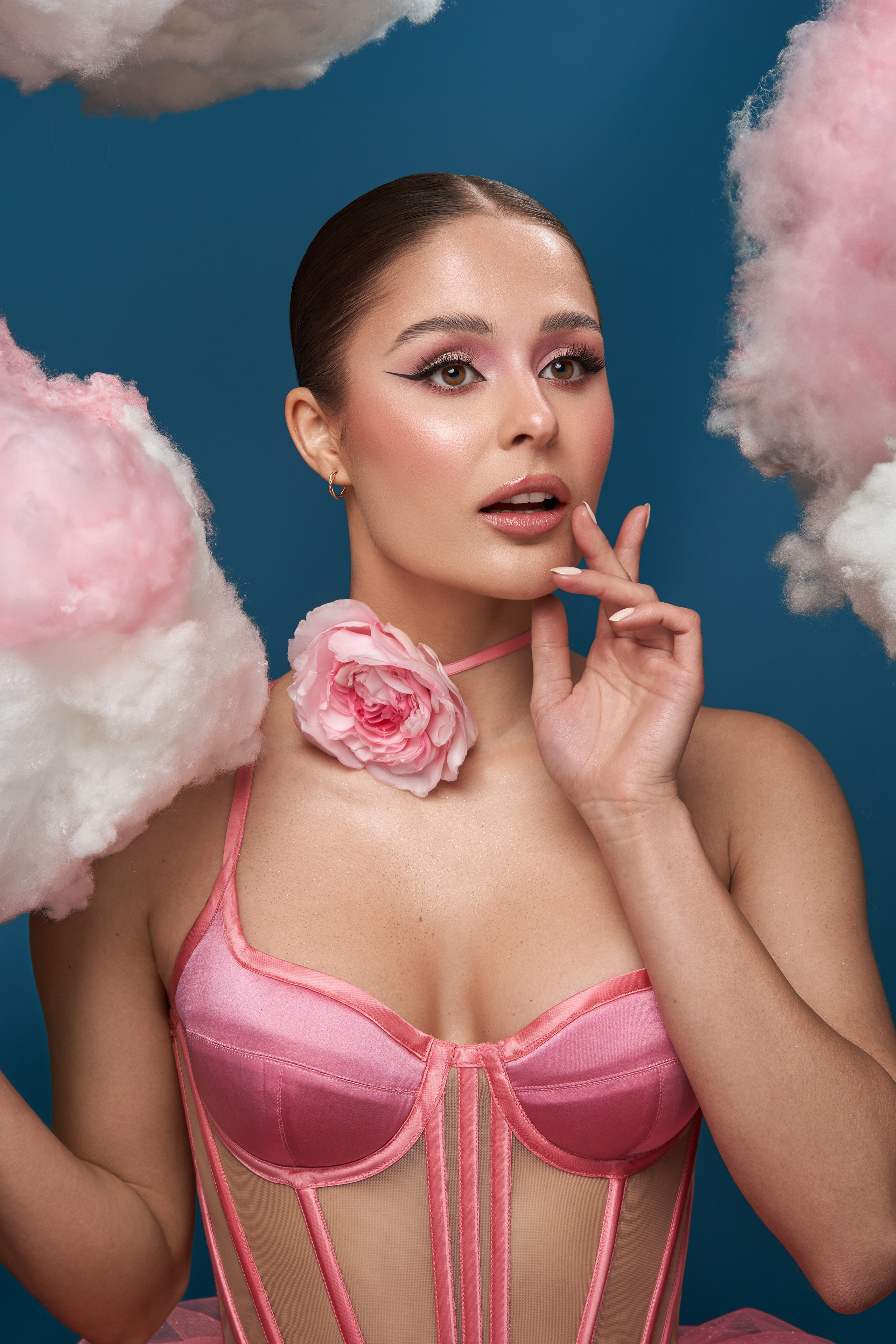 Fashion & Portrait. Anna, Fotografin aus Wien, Österreich. Ich fotografiere in folgenden Genres: Babybauch-, Familien-, Mode- und Weihnachtsfotografie