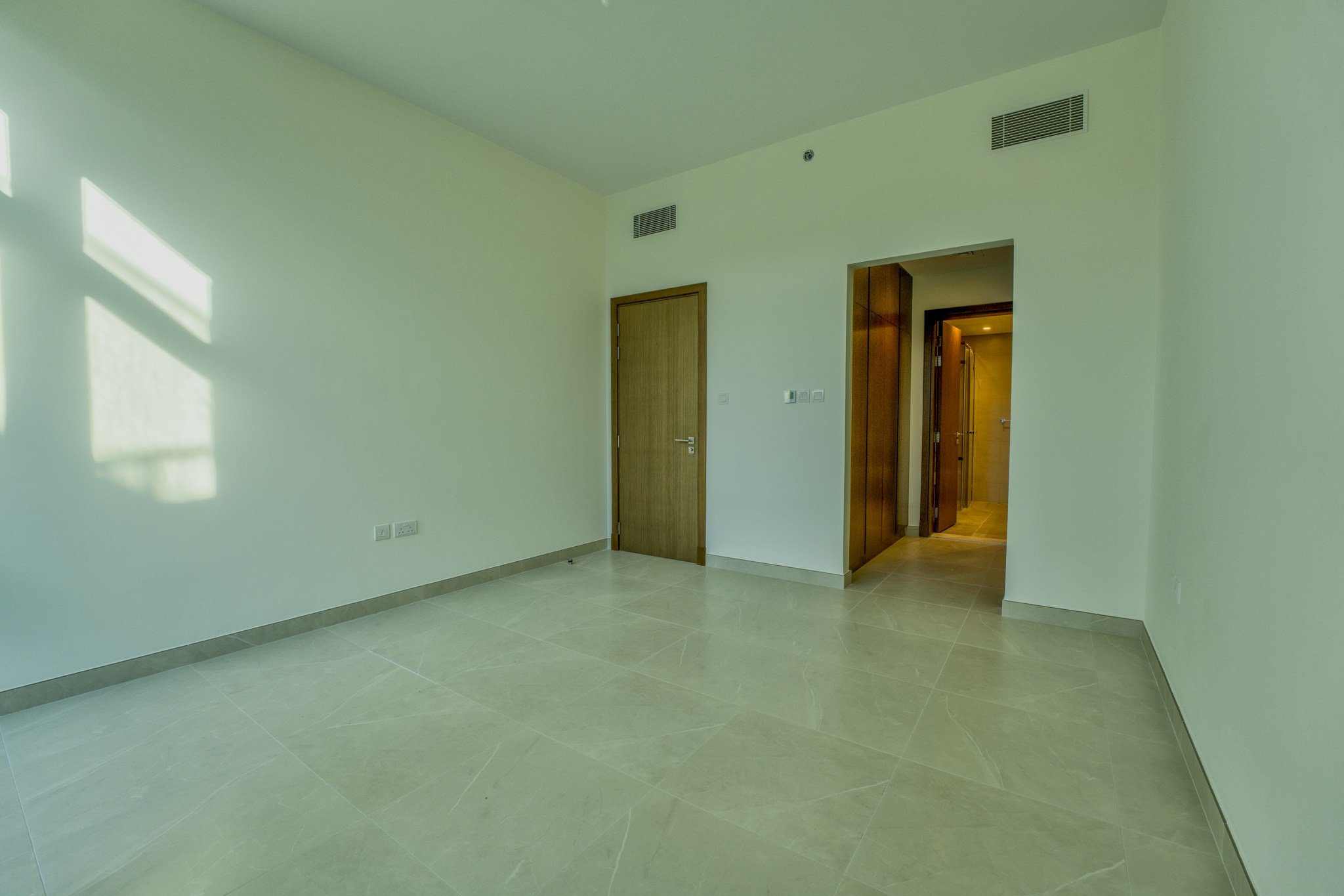 Canal Front Residences | One Bedroom. Zakhar Leshkov Photo