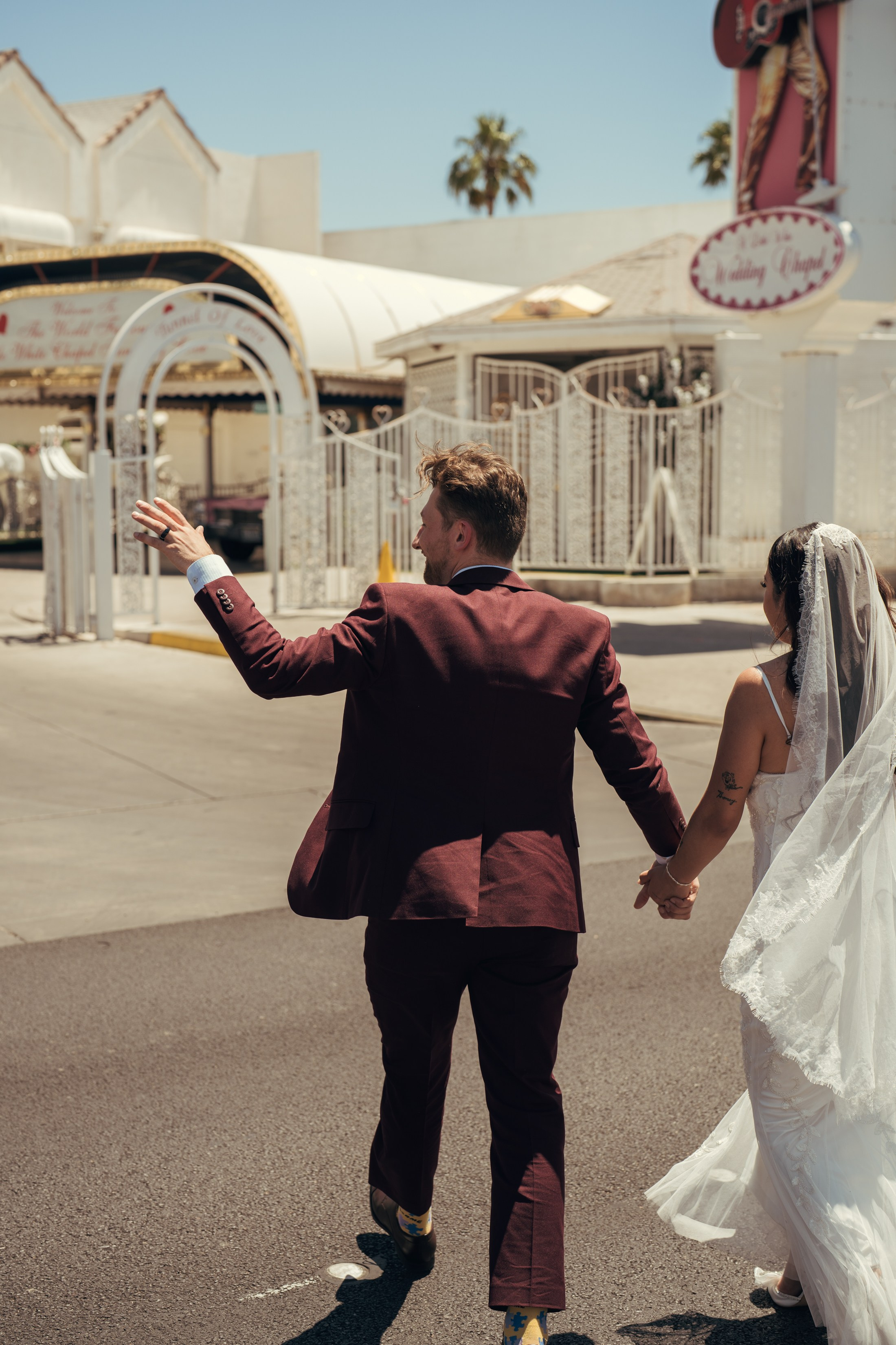 Justin&Sheyla. Wedding & elopement photographer Viktoriya Kravtsov. Las Vegas