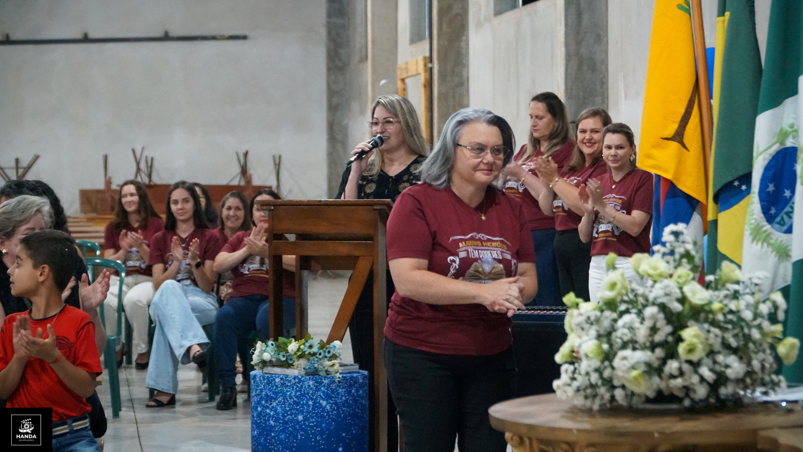Noite autógrafos colégio Aurélio Buarque de Holanda. Handa Produções