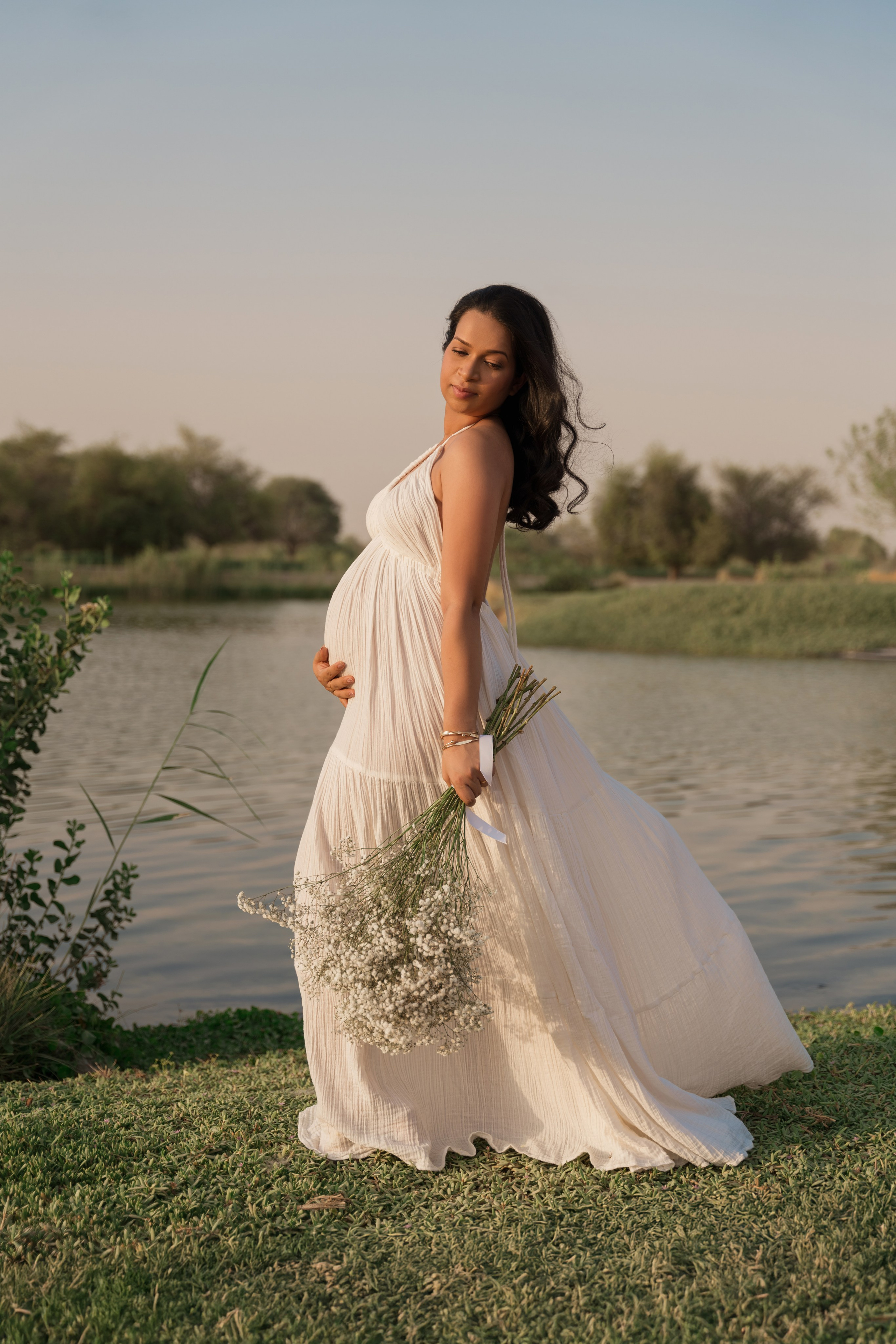 By the lake. Angela Iakovleva — Family Photographer in Dubai