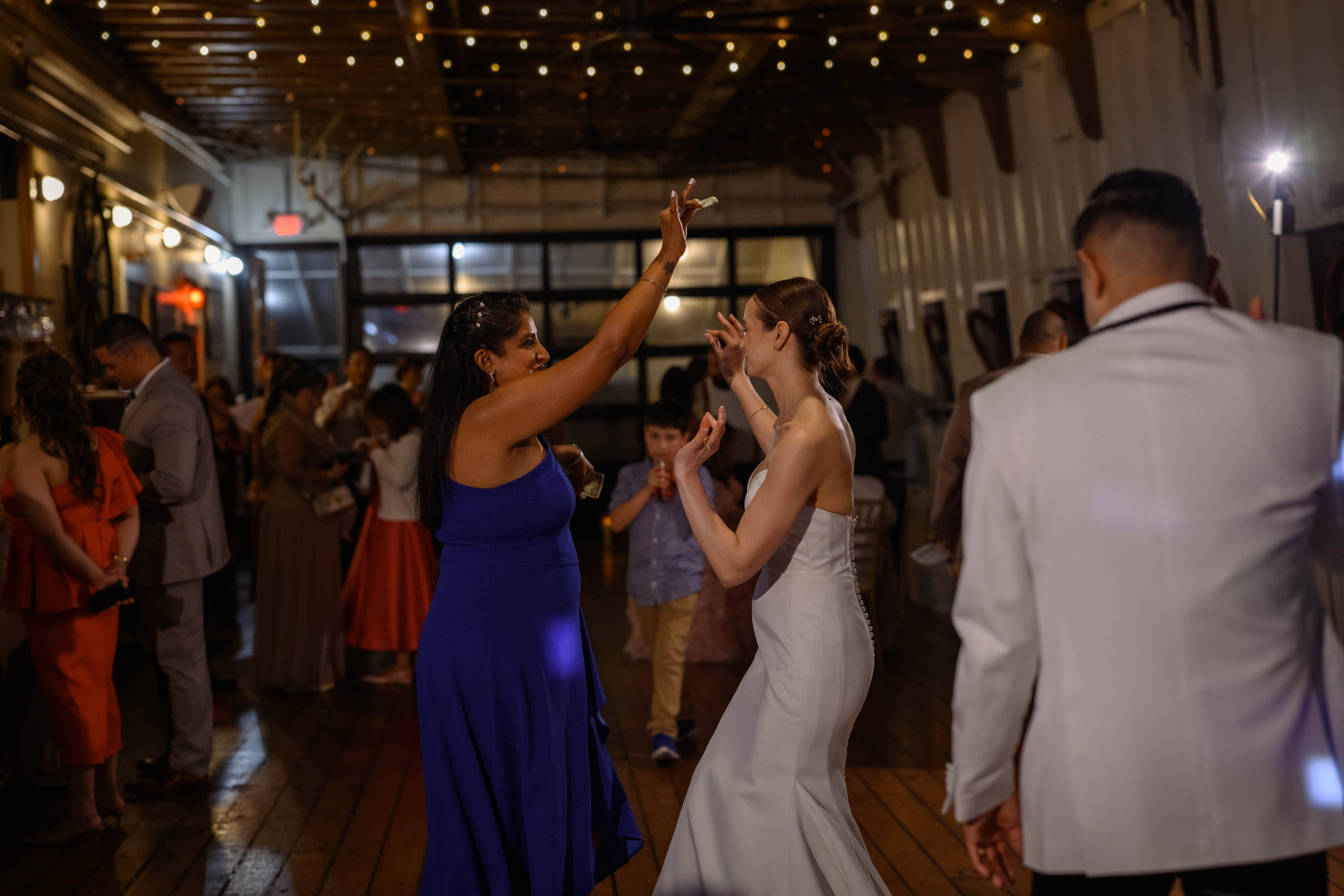 Kevin & Katie. Wedding & portrait photography in the Seattle Area. Helen Michelle photographer