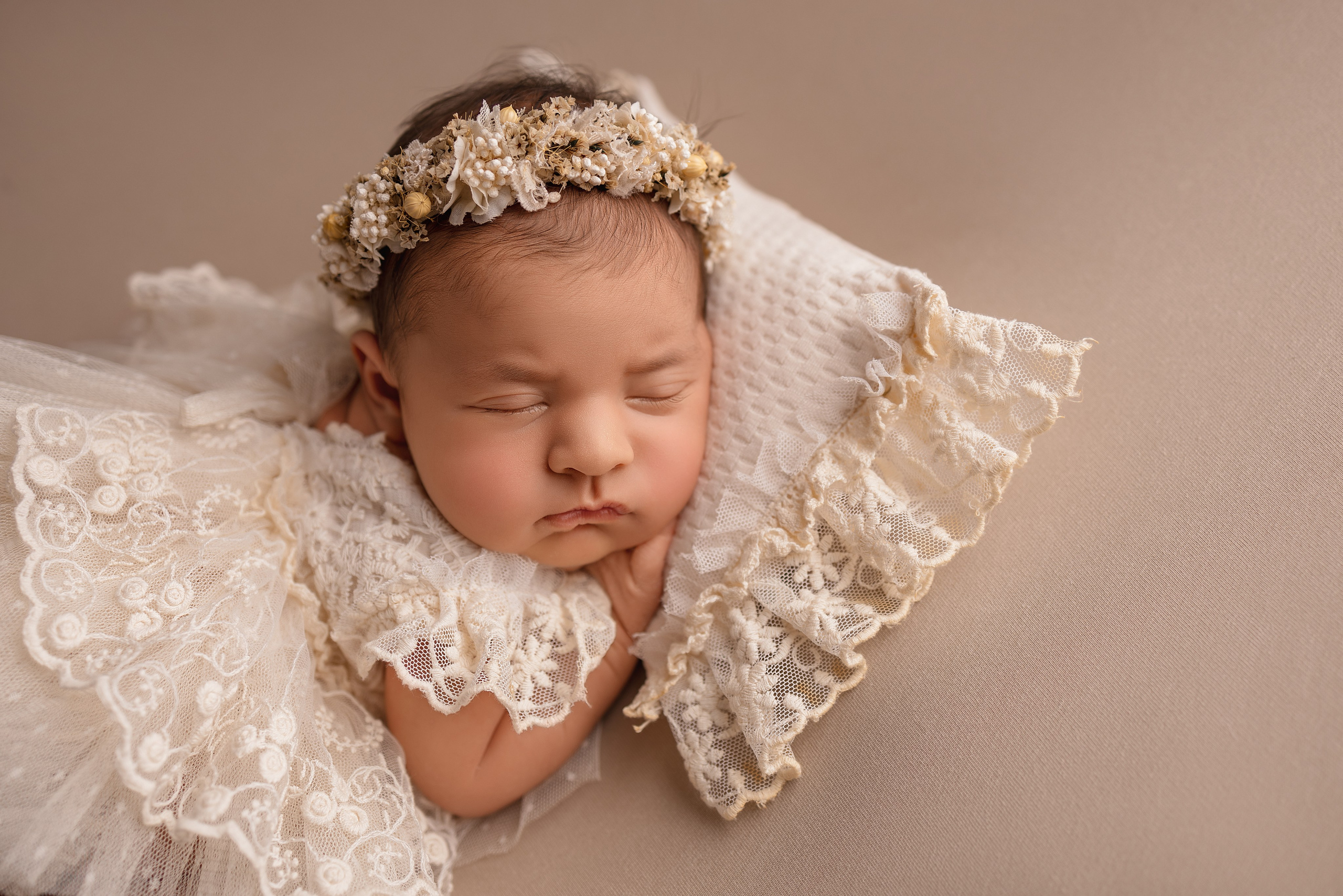 Neugeborene. Neugeborene- Schwangerschaft- und Kinder Fotografin in Lehre