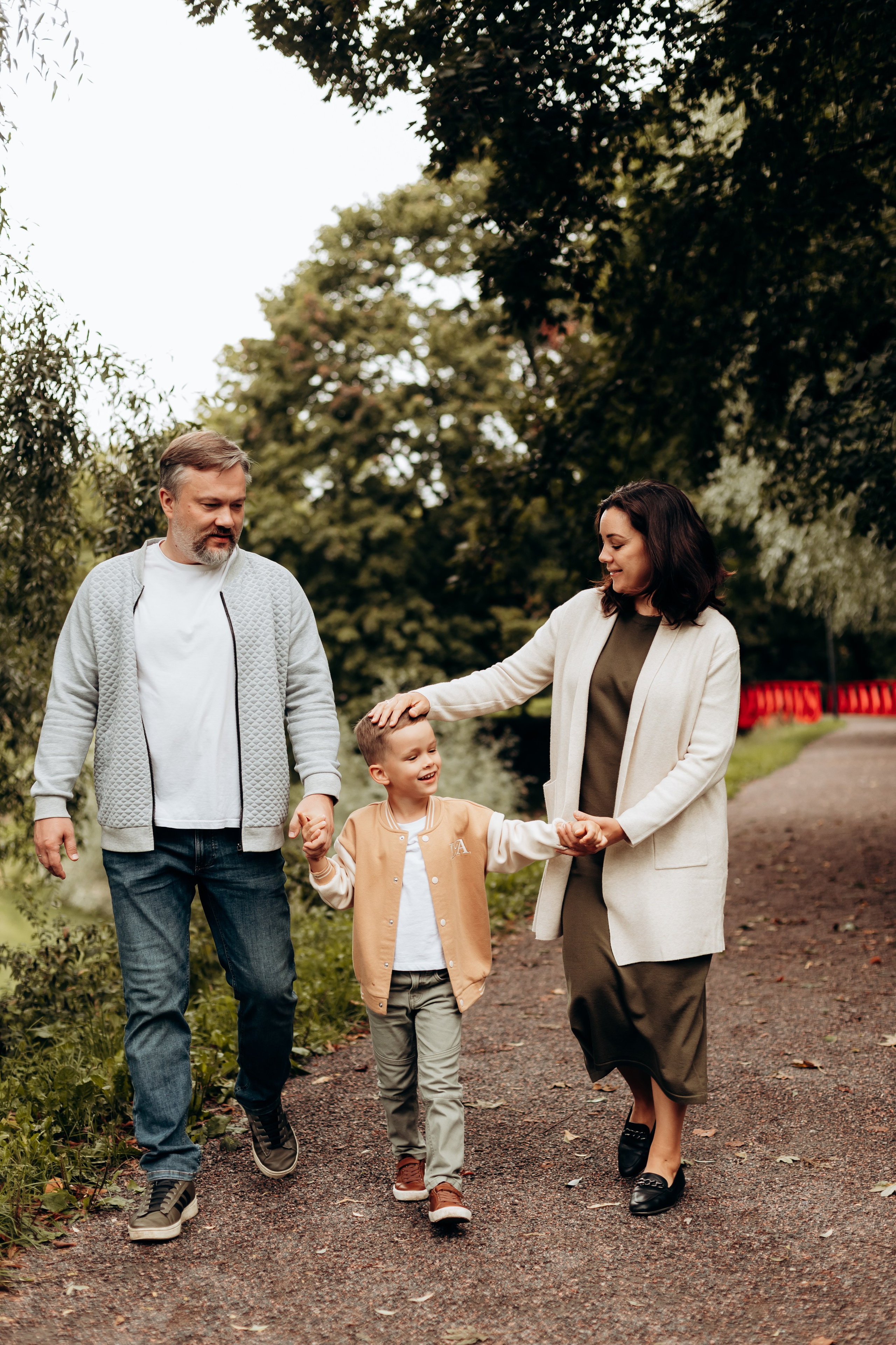 Марина, Паша и Мартин. Главная